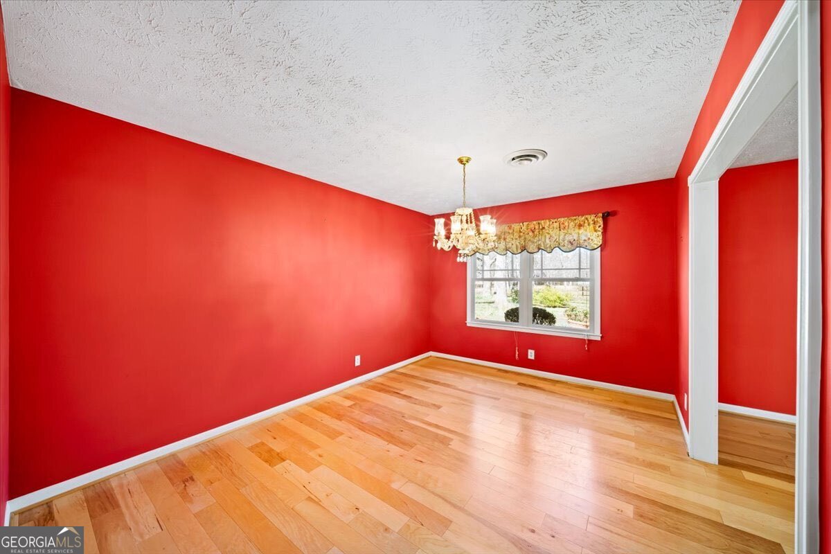 137 Meadow Wood Lane Property Photo 17