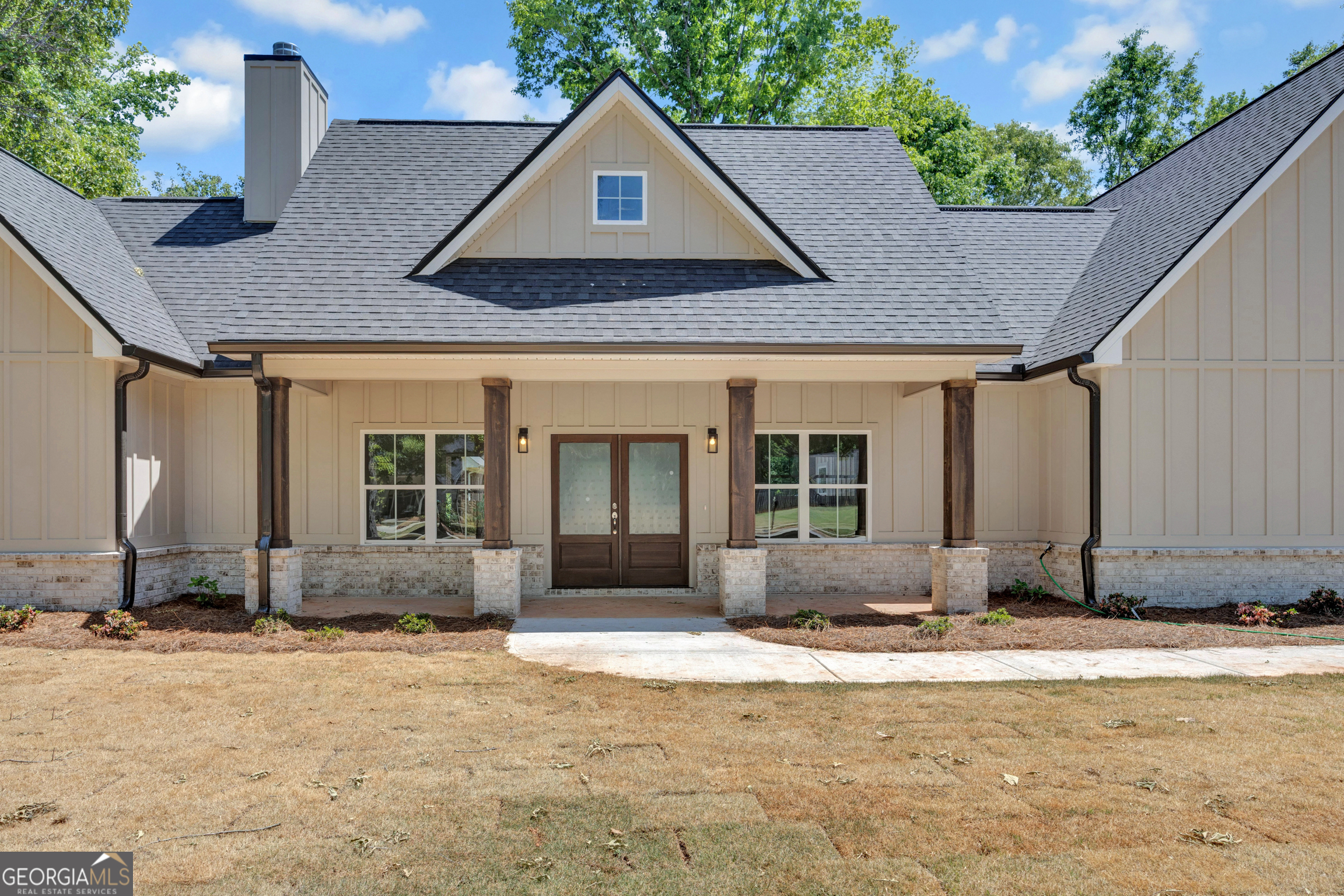108 Woodcrest Drive Property Photo 3