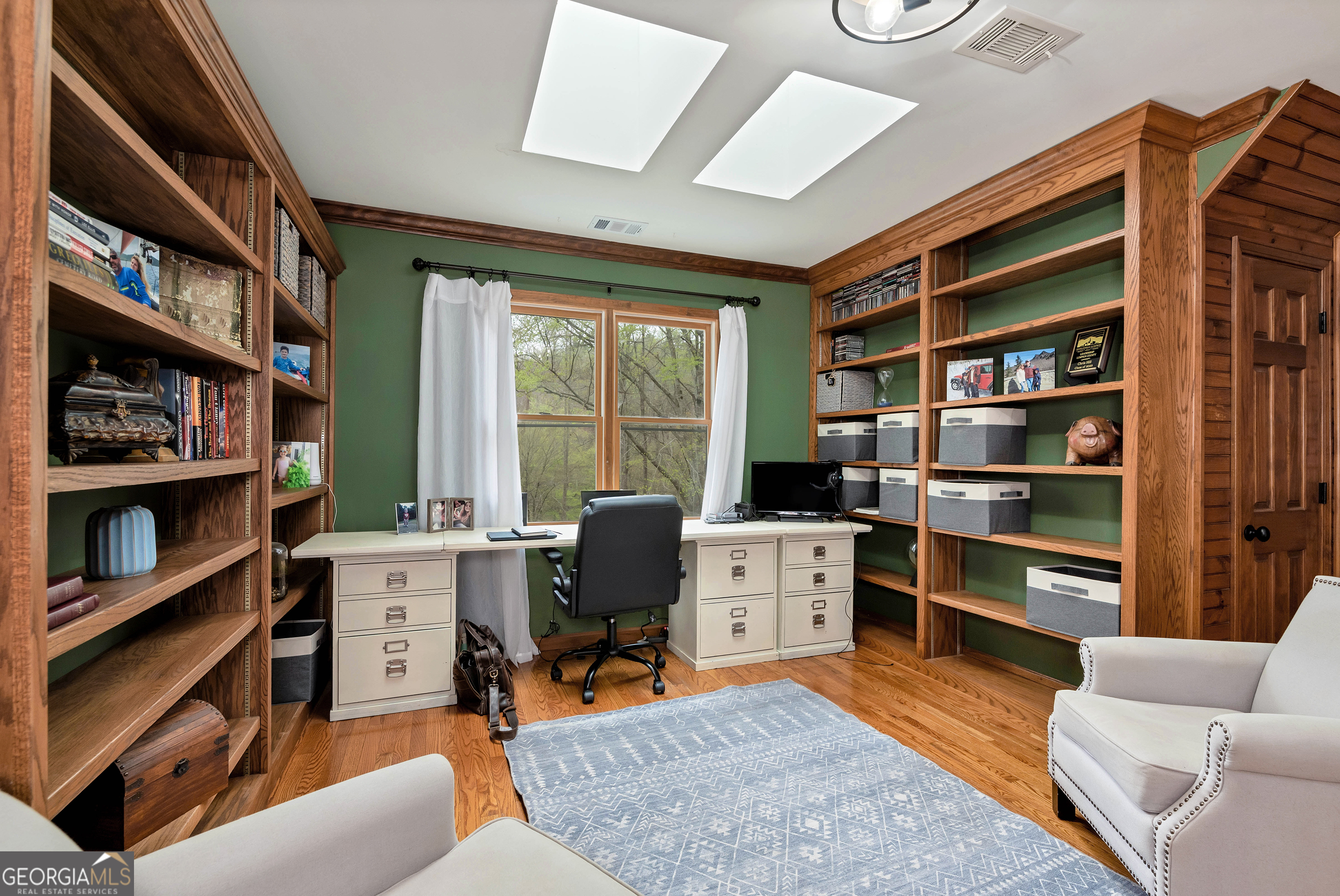 1060 Golden Avenue Property Photo 31