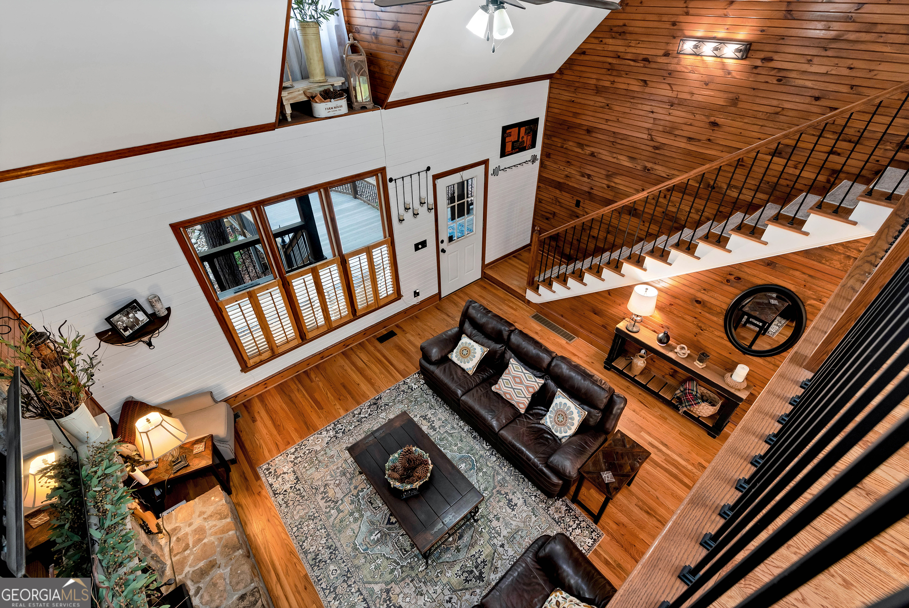 1060 Golden Avenue Property Photo 33