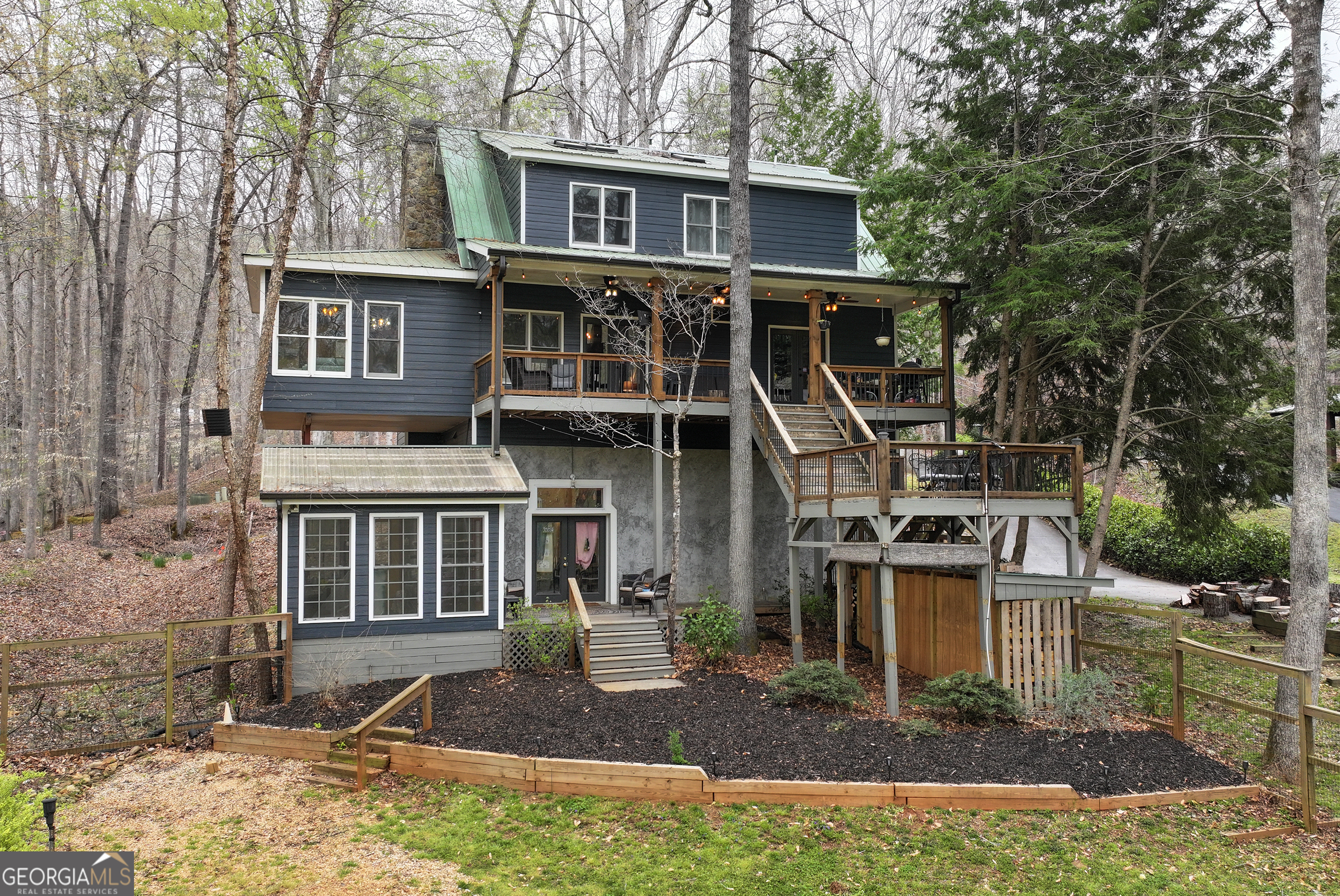 1060 Golden Avenue Property Photo 58