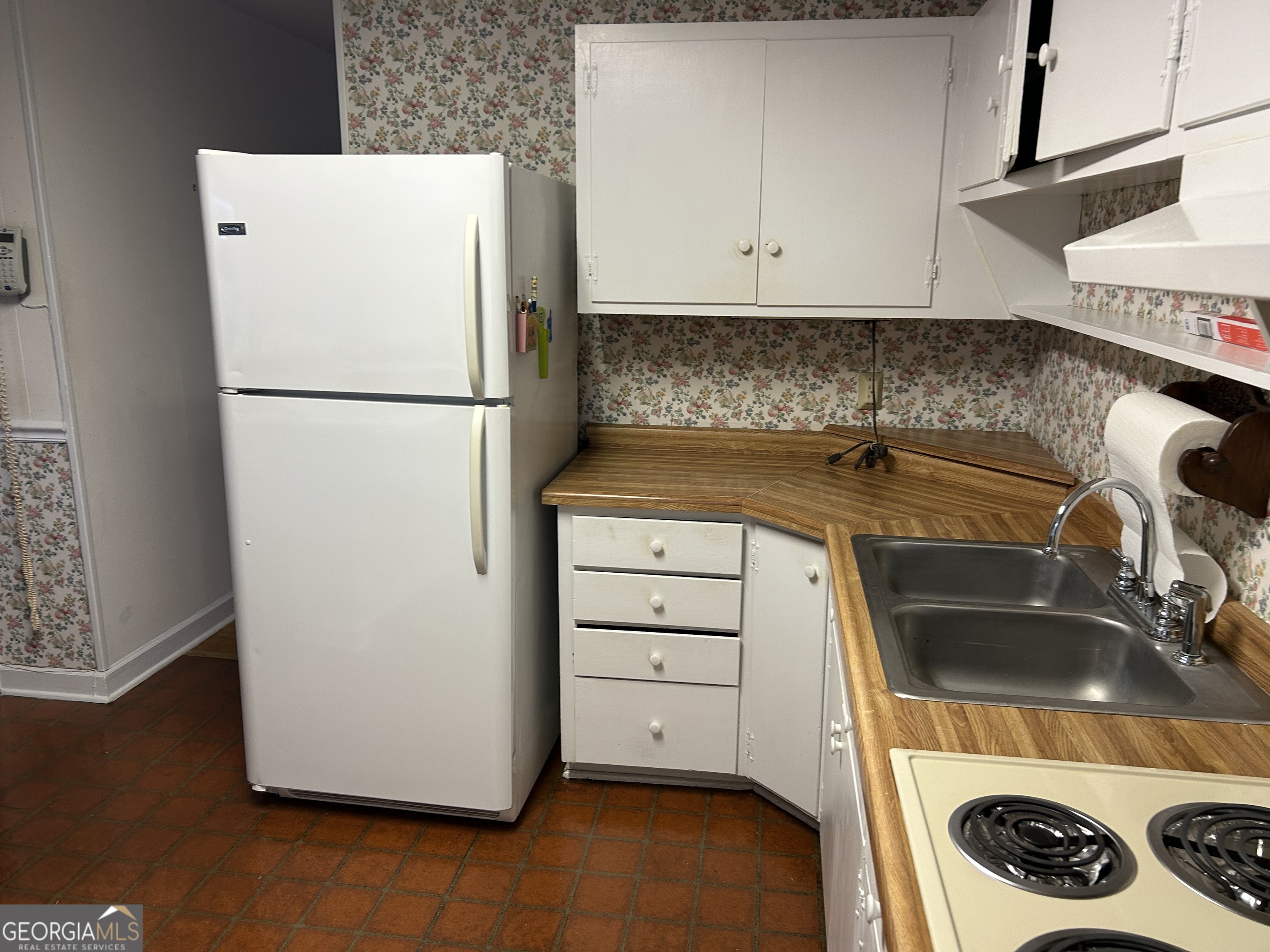 801 Cloverhurst Drive Property Photo 9