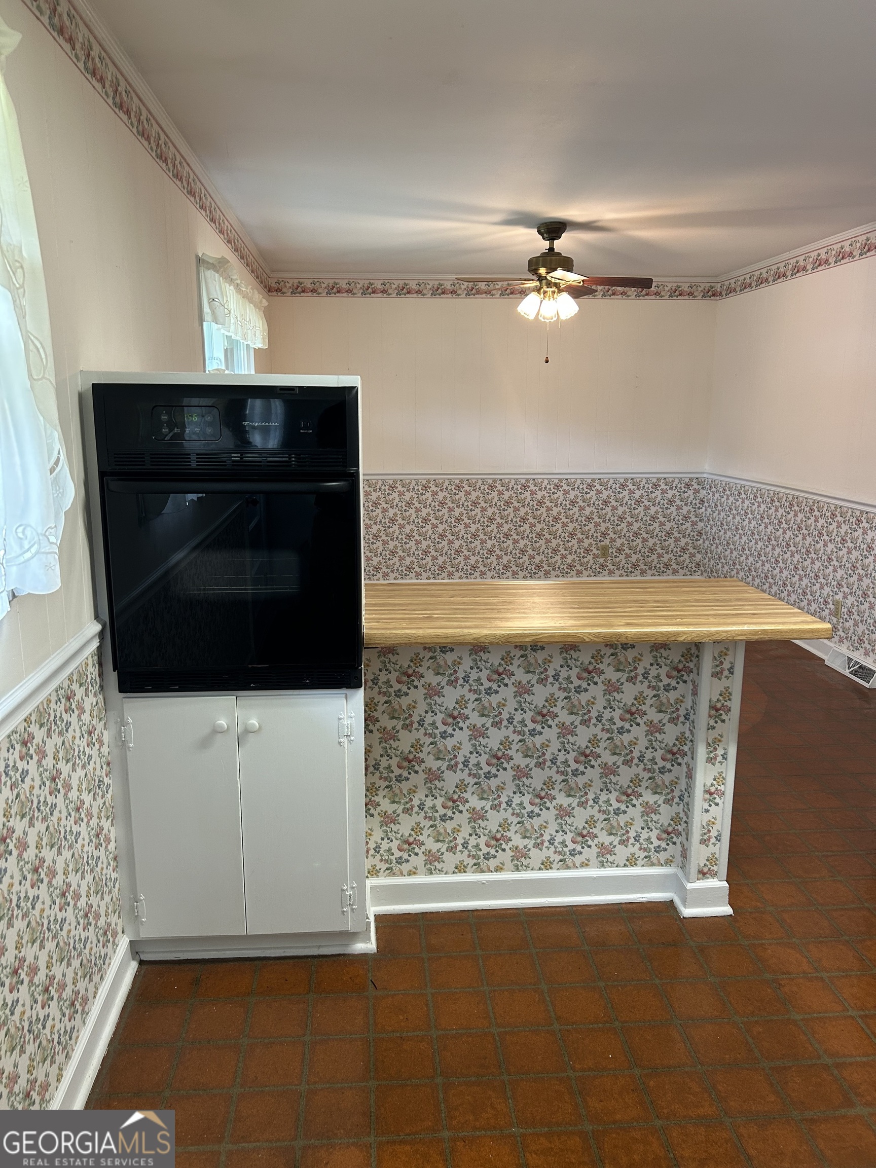 801 Cloverhurst Drive Property Photo 10