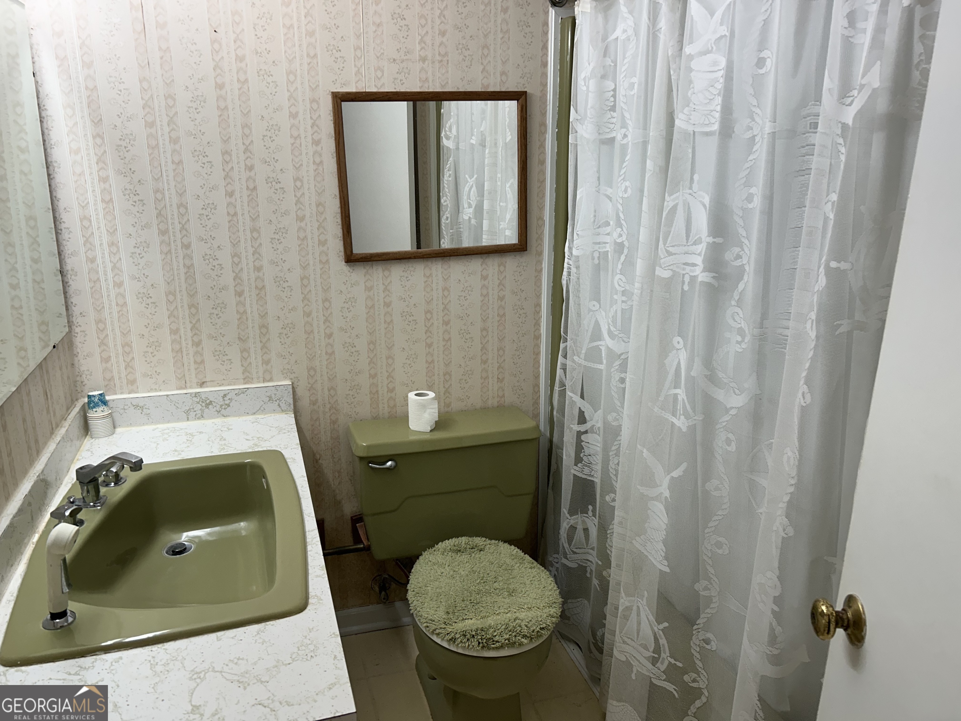 801 Cloverhurst Drive Property Photo 18