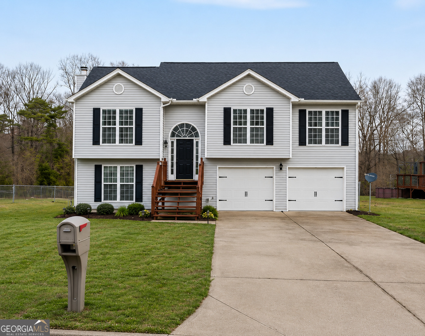 197 Ridgeland Drive Property Photo 1