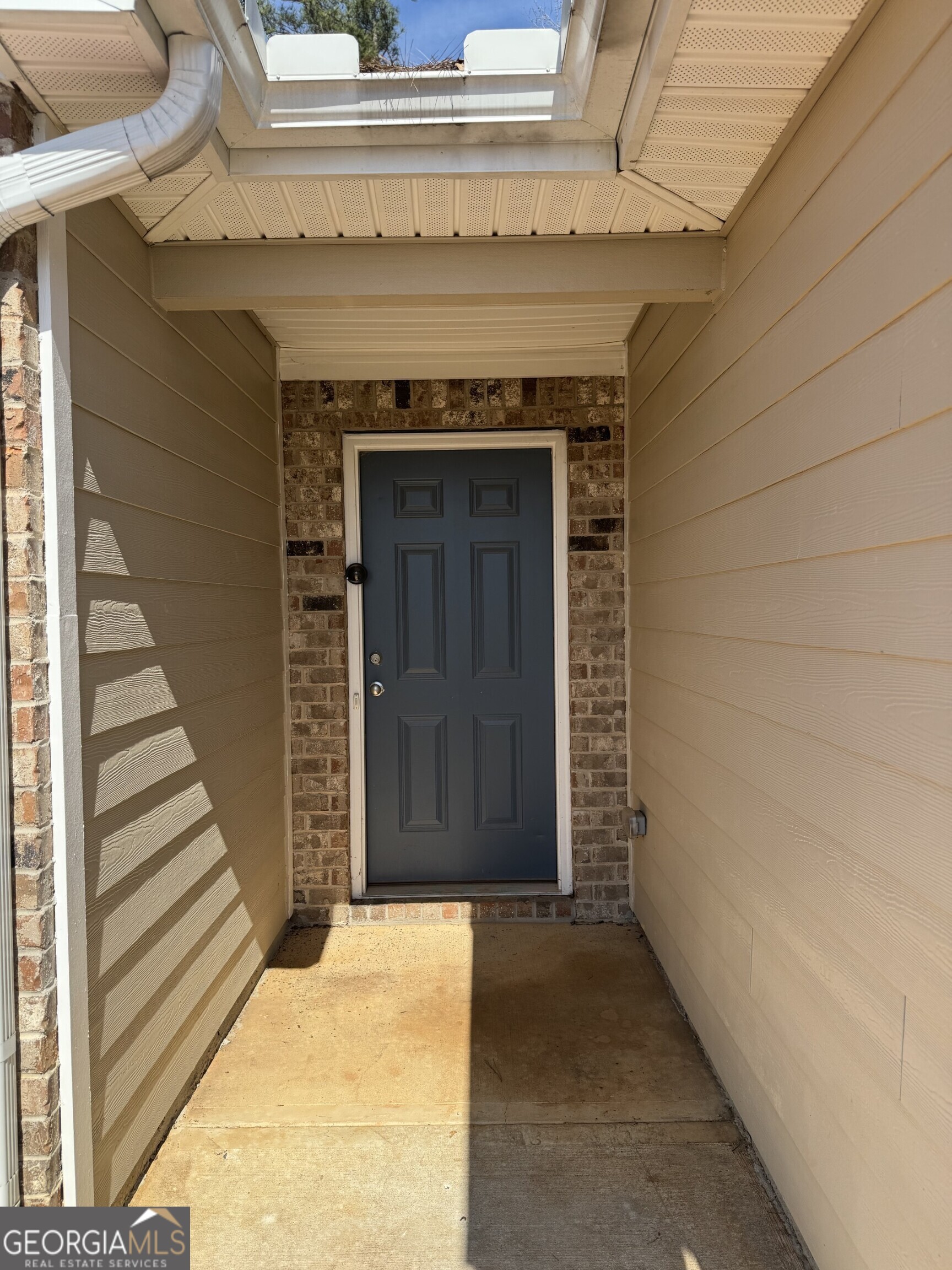 506 Pine Meadows Court Property Photo 3