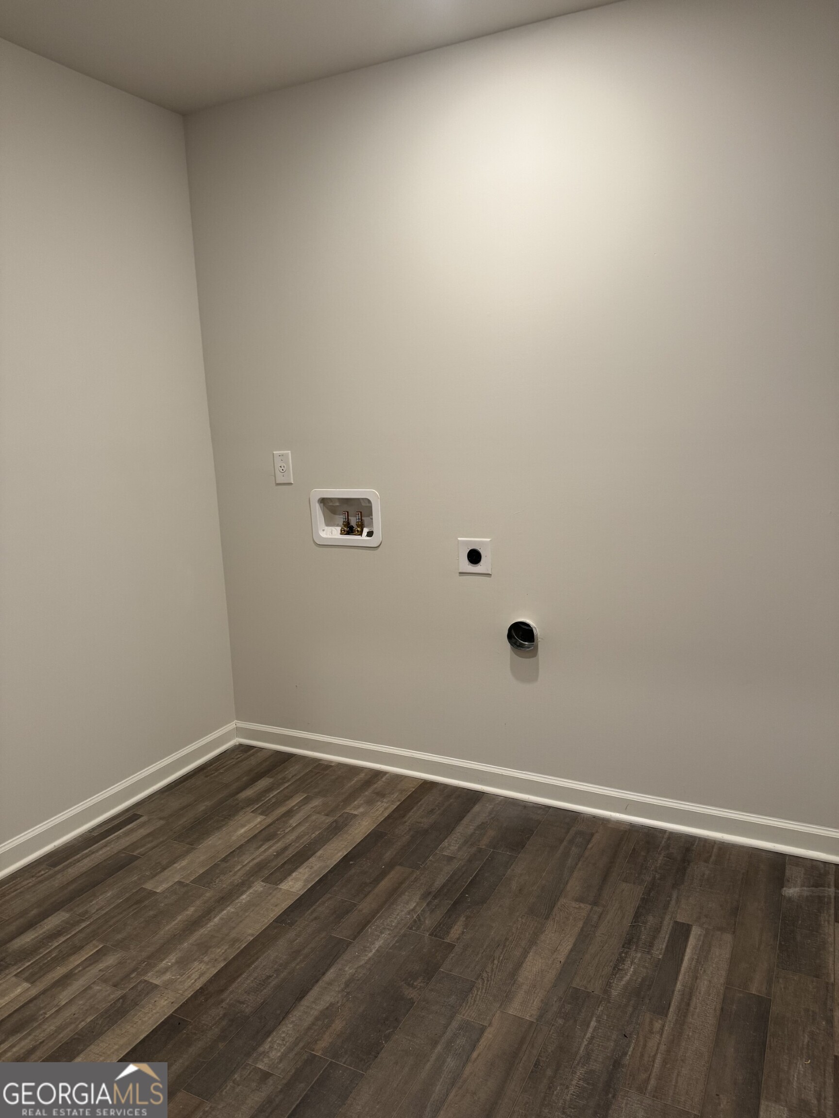 506 Pine Meadows Court Property Photo 7