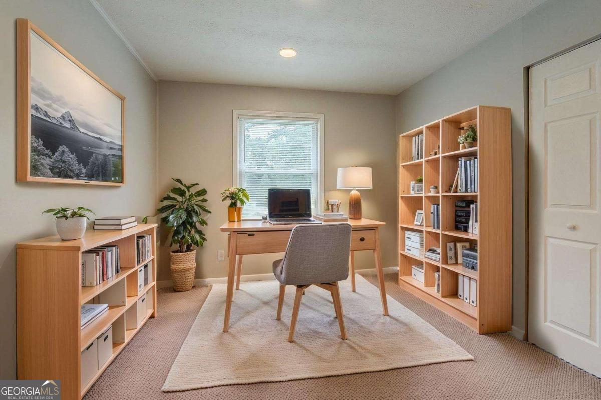 3633 Bunker Hill Drive Sw Property Photo 6