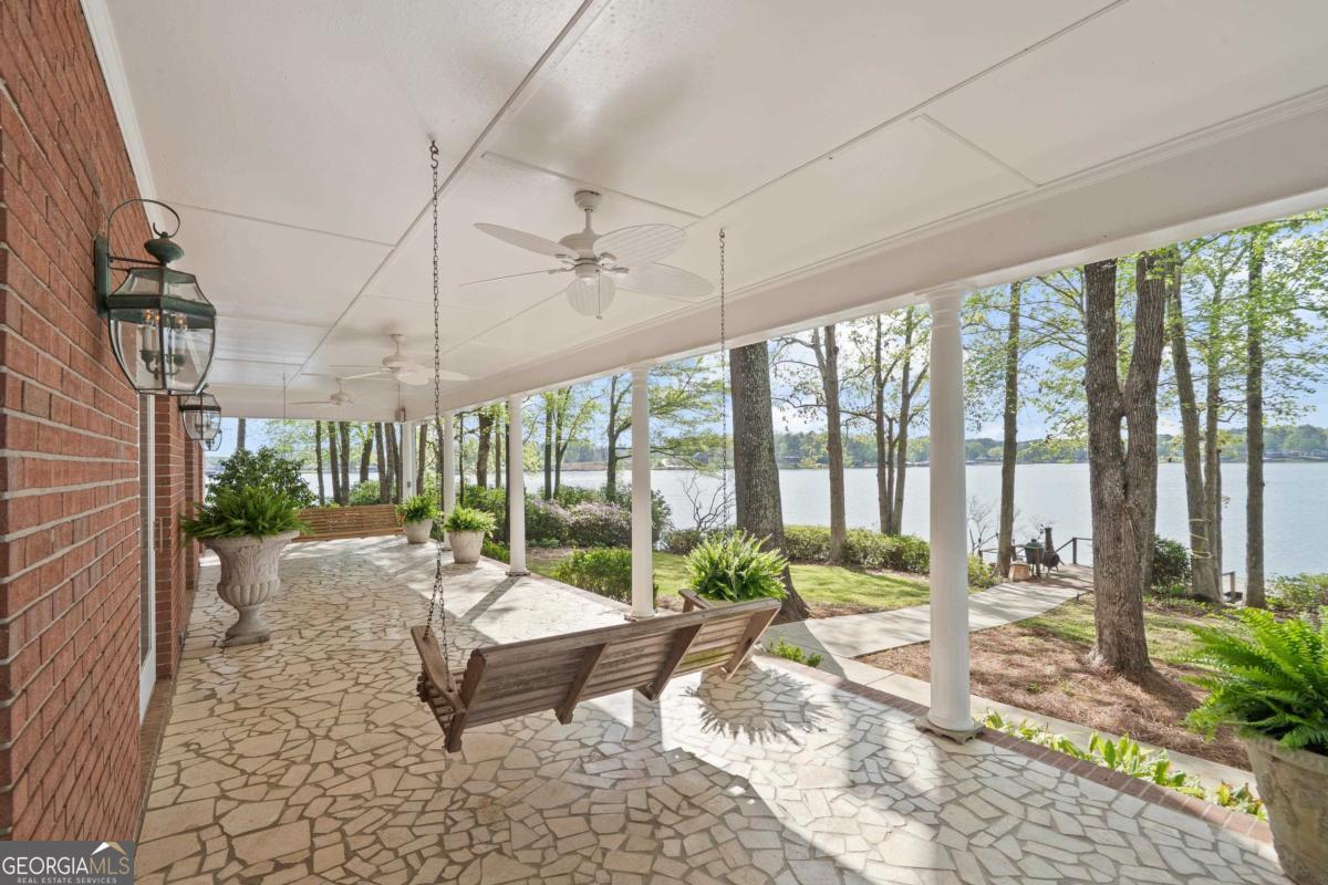 390 Nw David Williams Road Property Photo 12