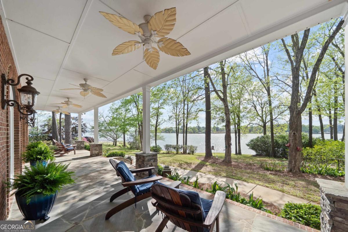 390 Nw David Williams Road Property Photo 13