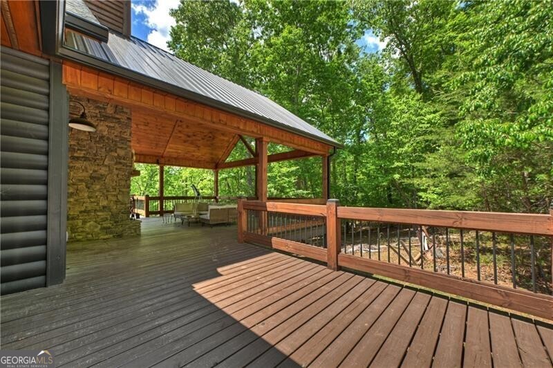 346 Logan Drive Property Photo 6