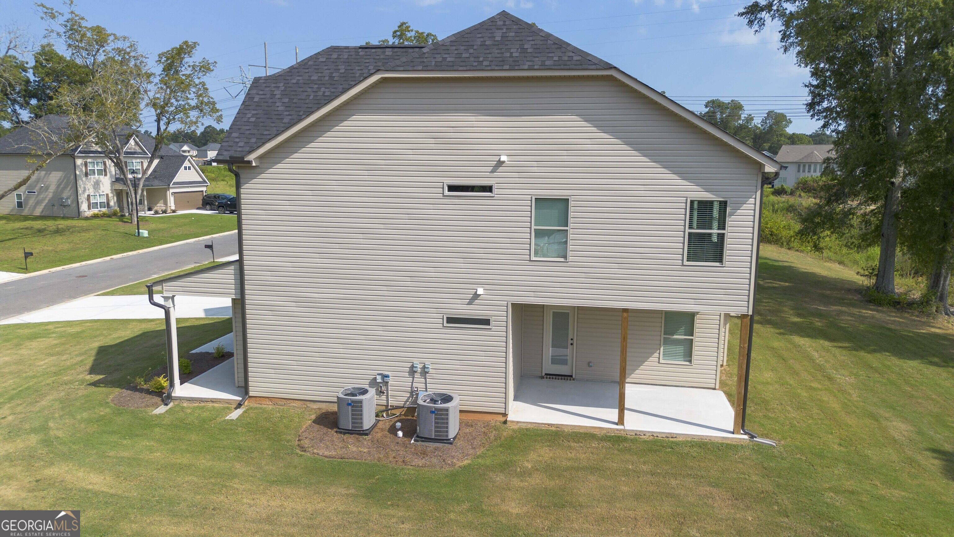121 Bluecoat Trail Property Photo 3
