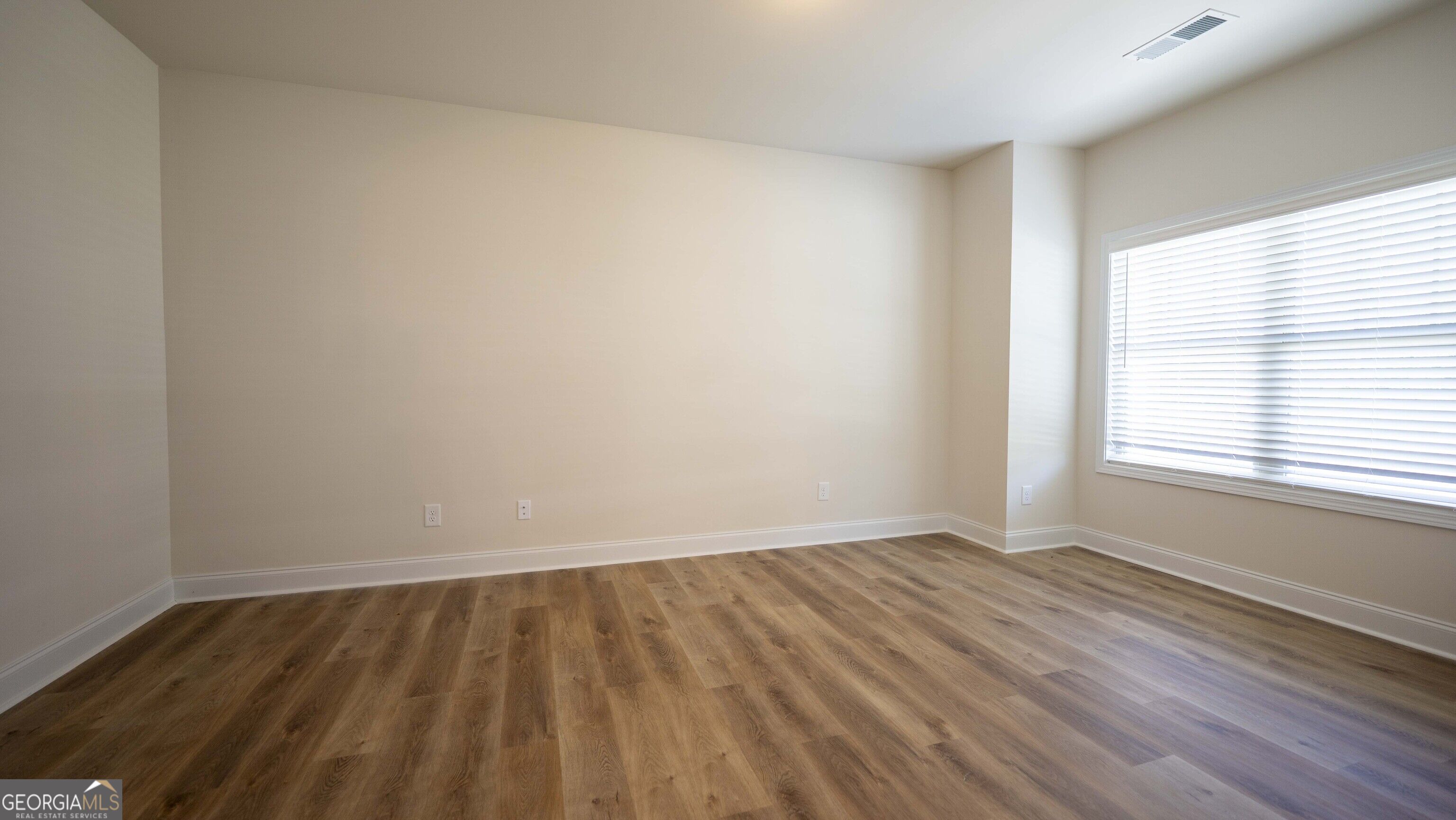 121 Bluecoat Trail Property Photo 11