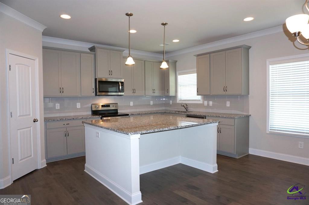 121 Bluecoat Trail Property Photo 29