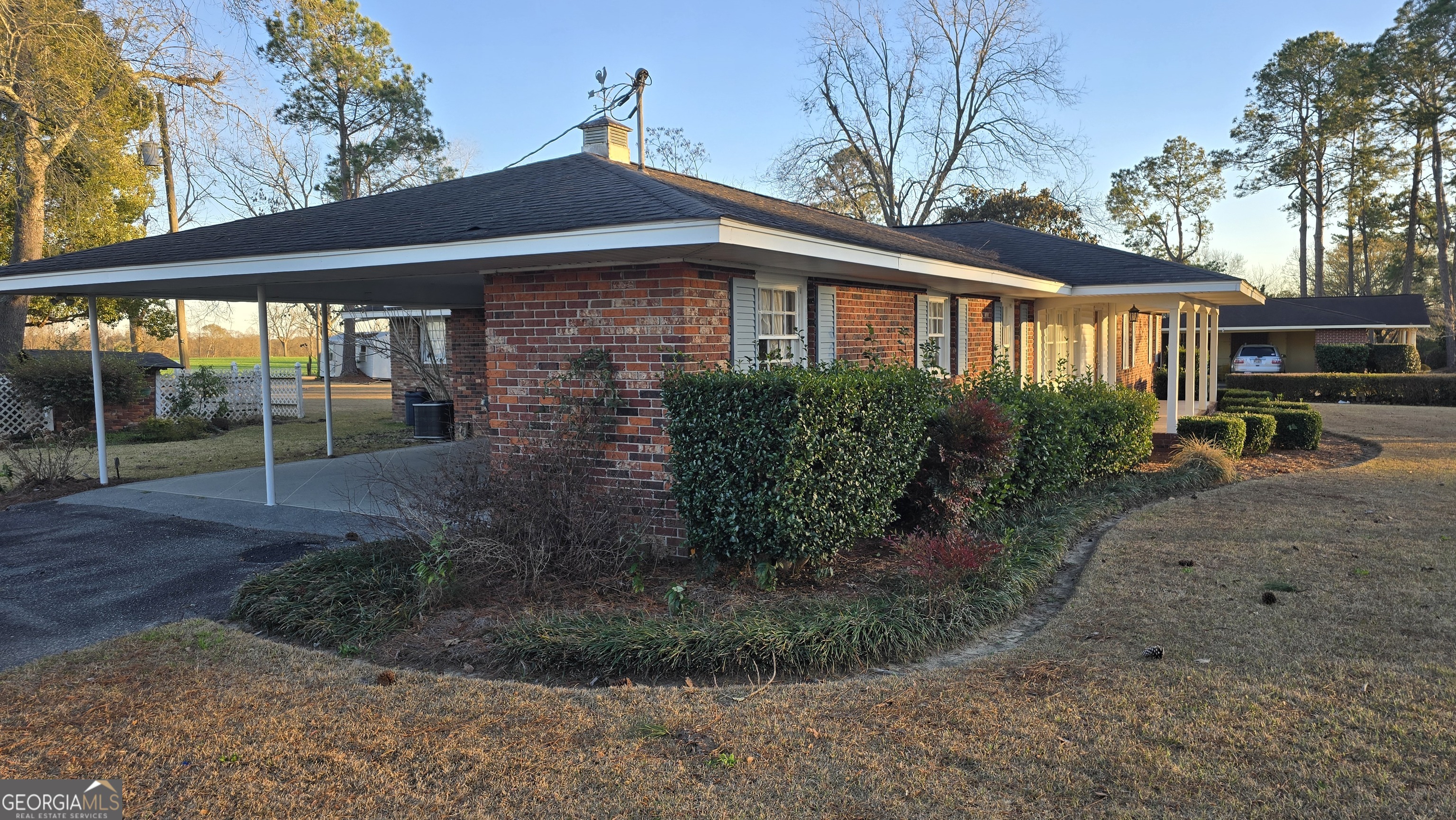 105 Rosemont Road Property Photo 13
