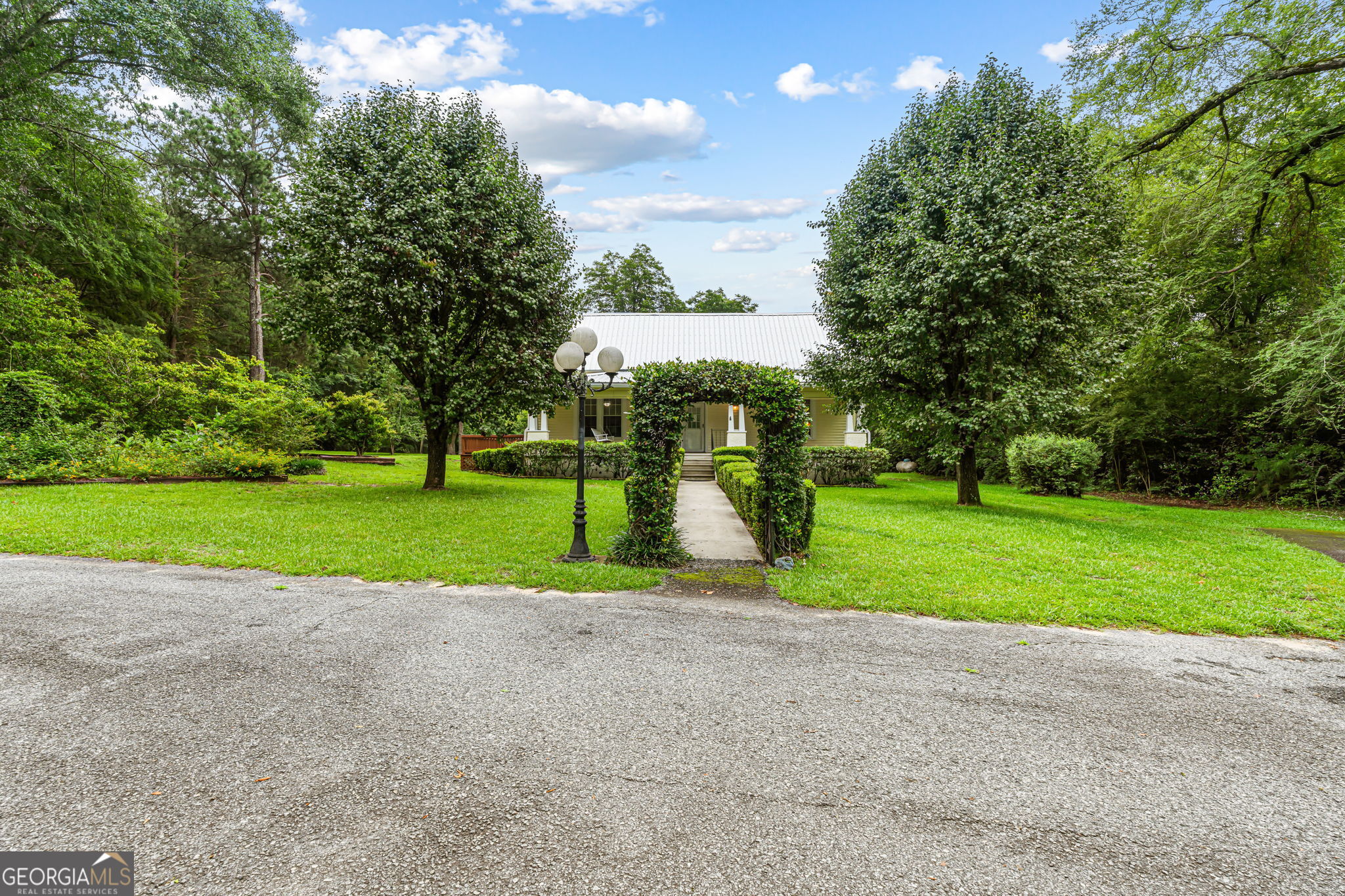 492 Ga Highway 26 E Property Photo 5