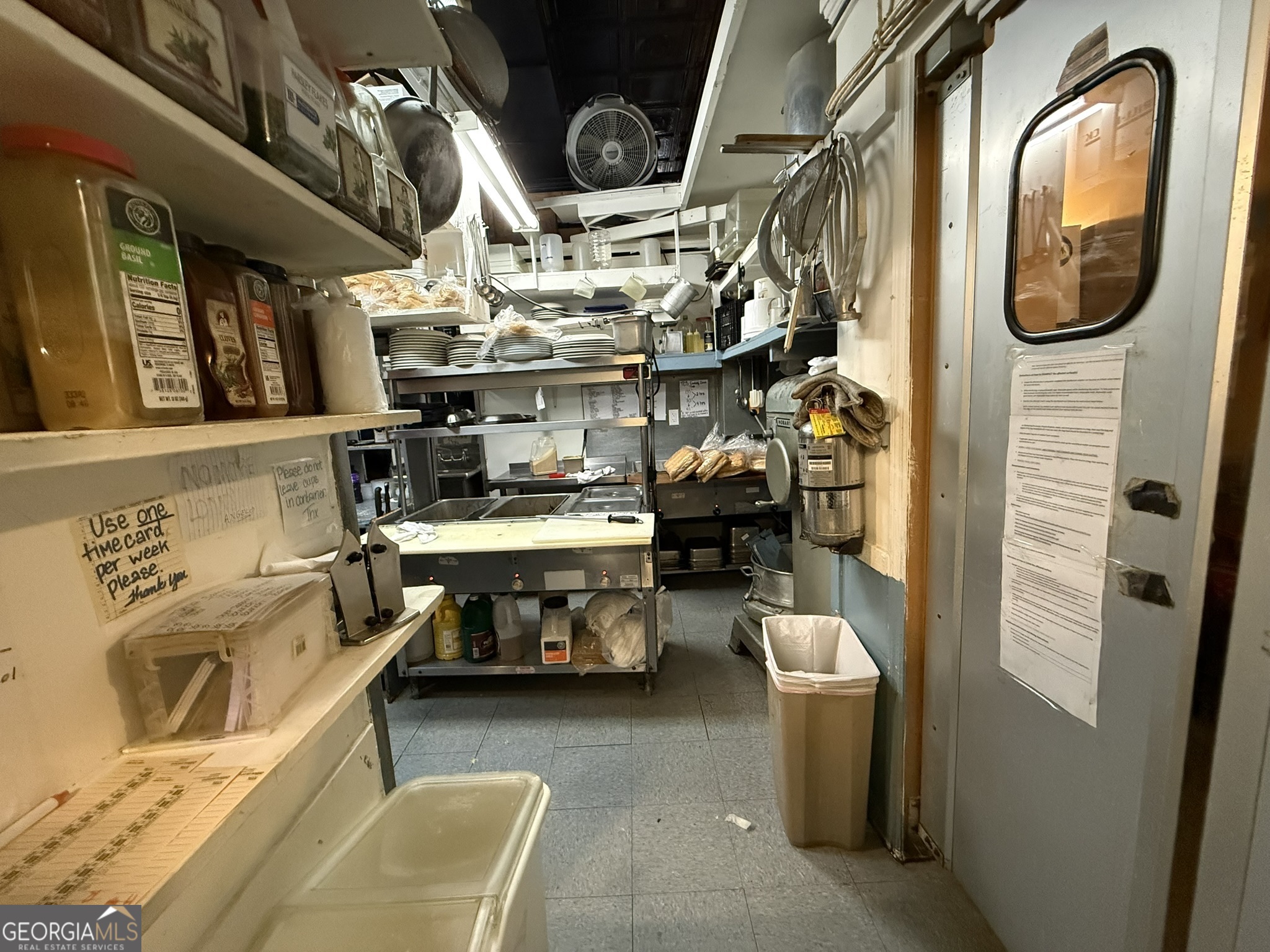 102 N Hill Street Property Photo 28