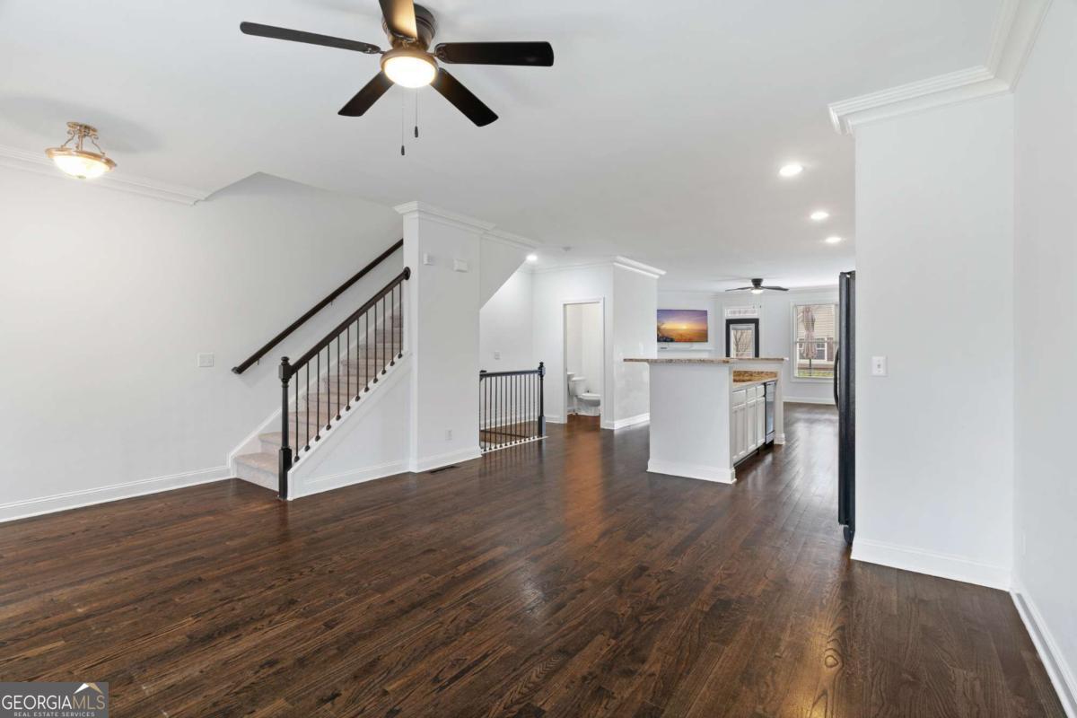 7054 Elmwood Ridge Court Property Photo 6