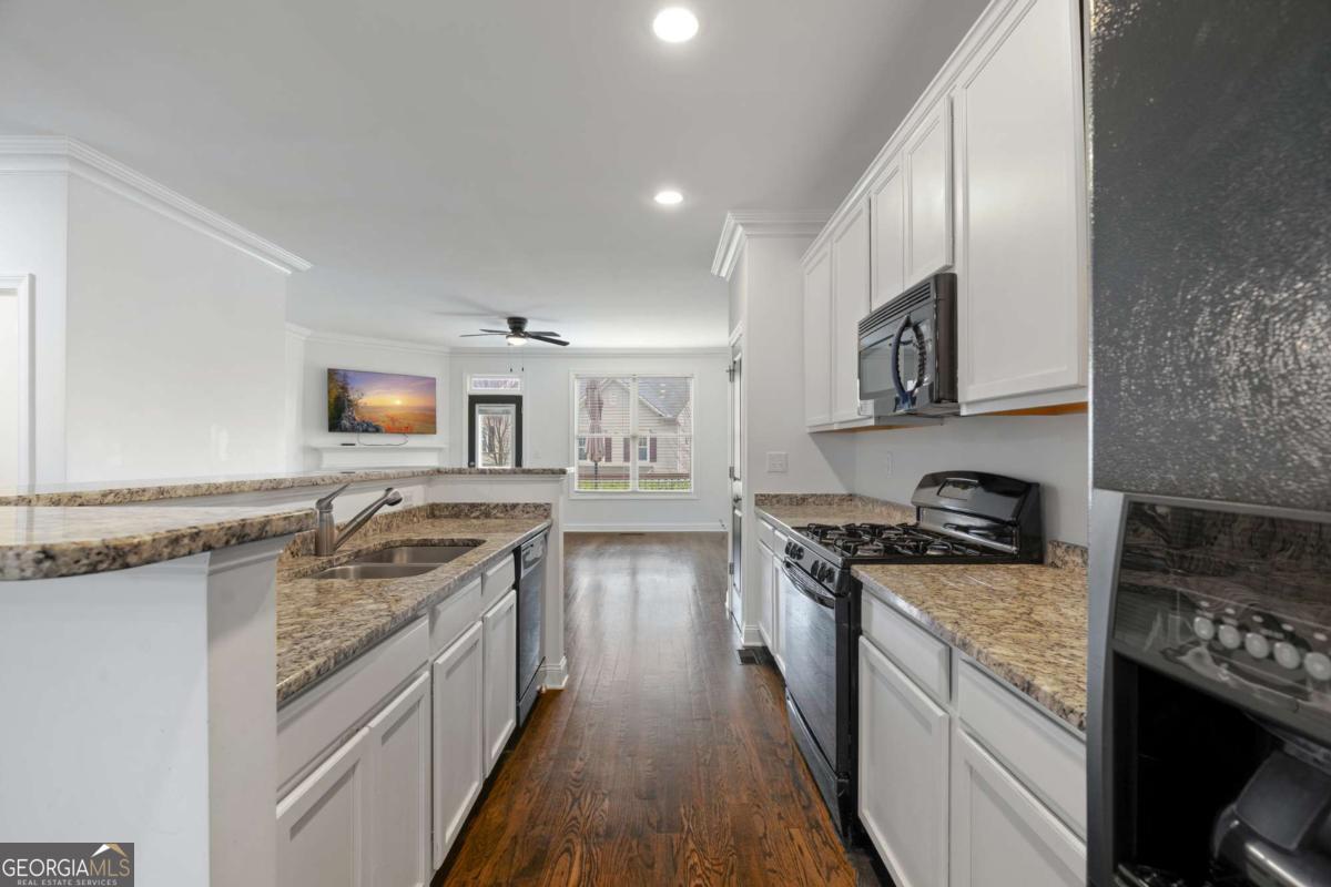 7054 Elmwood Ridge Court Property Photo 10