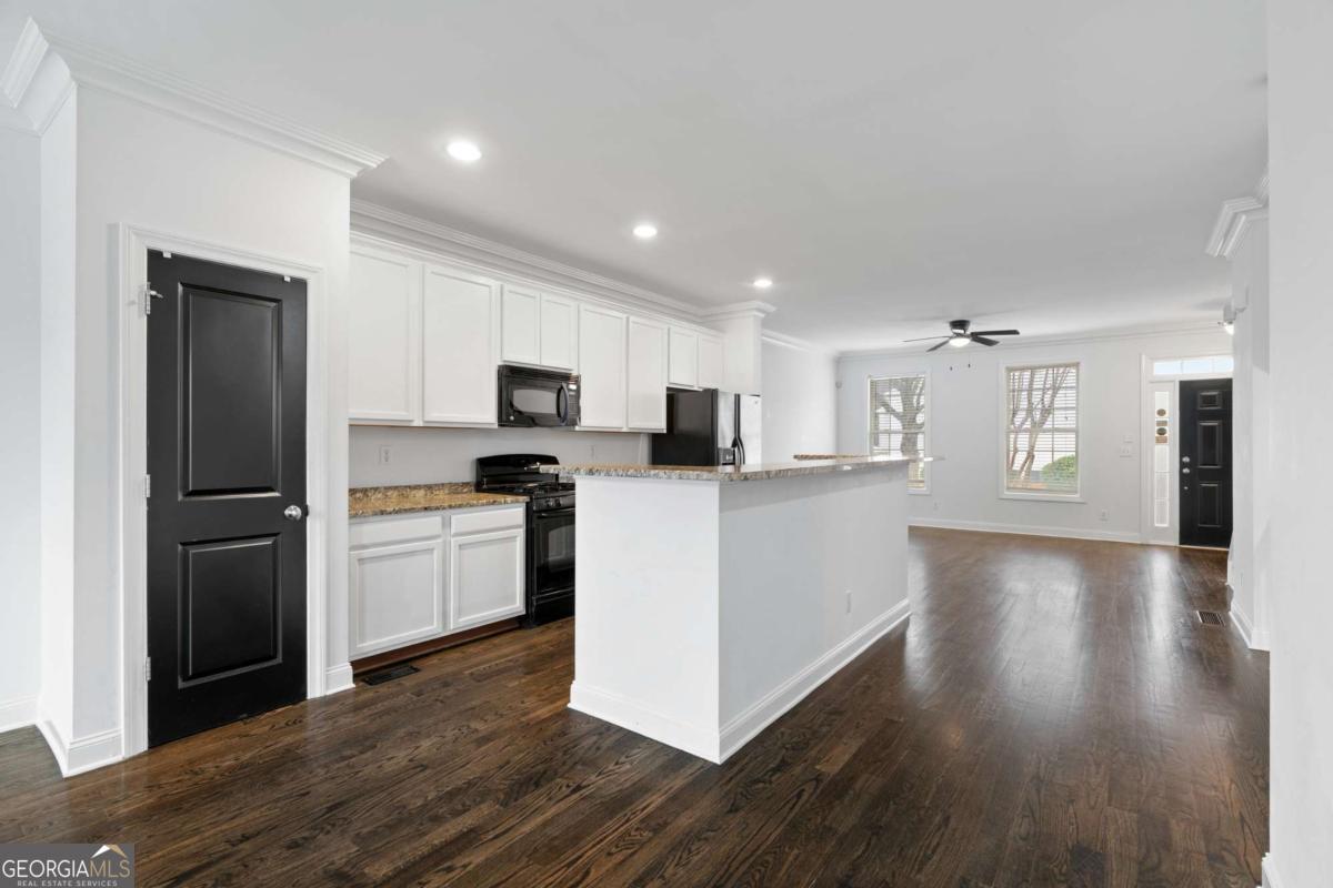 7054 Elmwood Ridge Court Property Photo 11