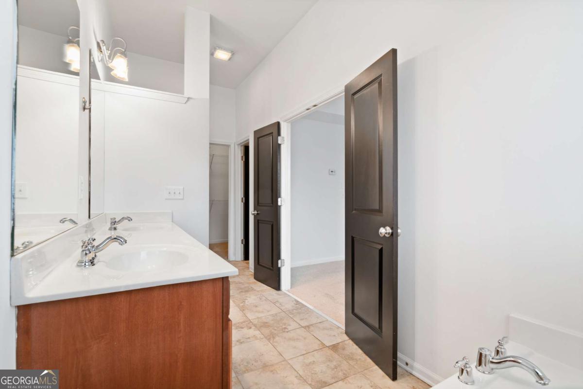 7054 Elmwood Ridge Court Property Photo 27