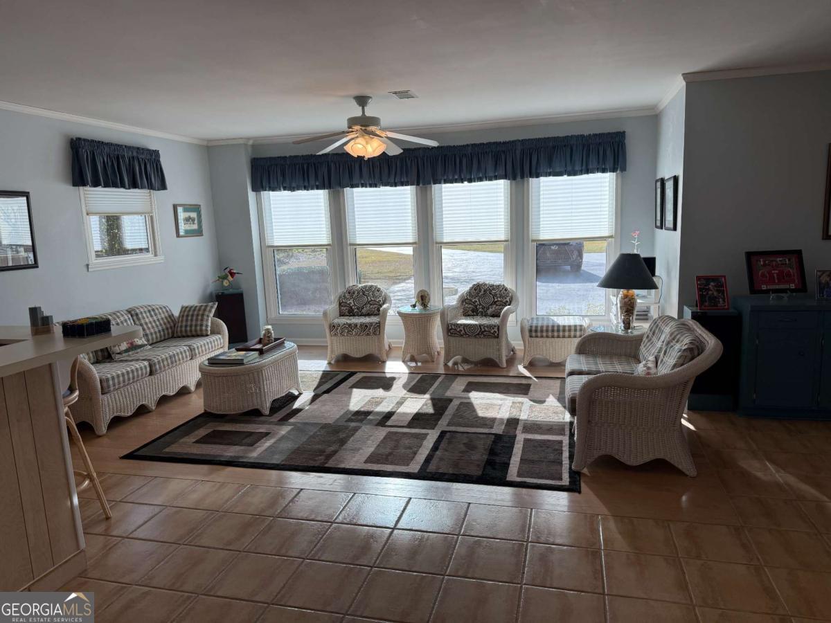5686 Golden Isle W Property Photo 18