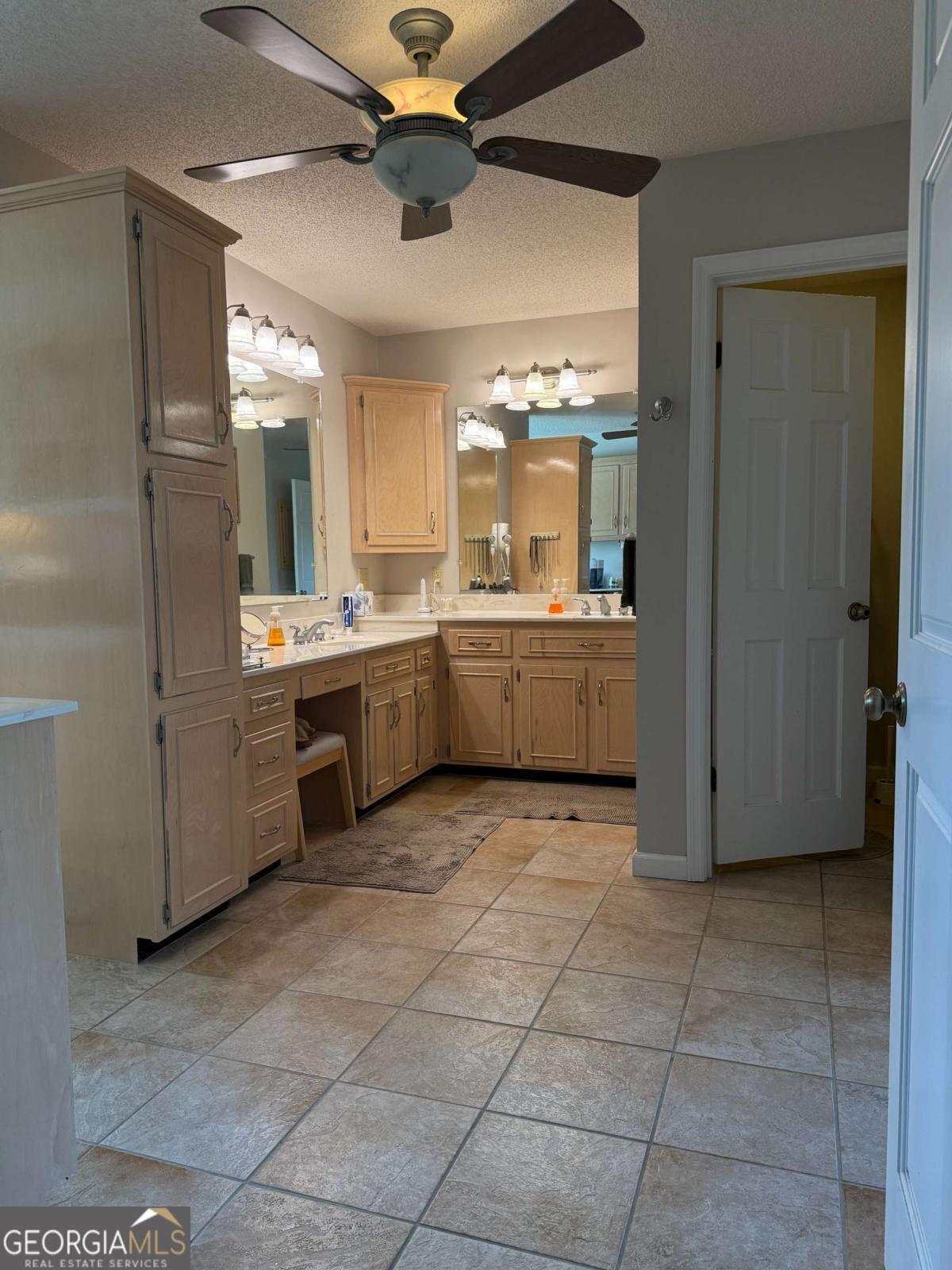 5686 Golden Isle W Property Photo 43