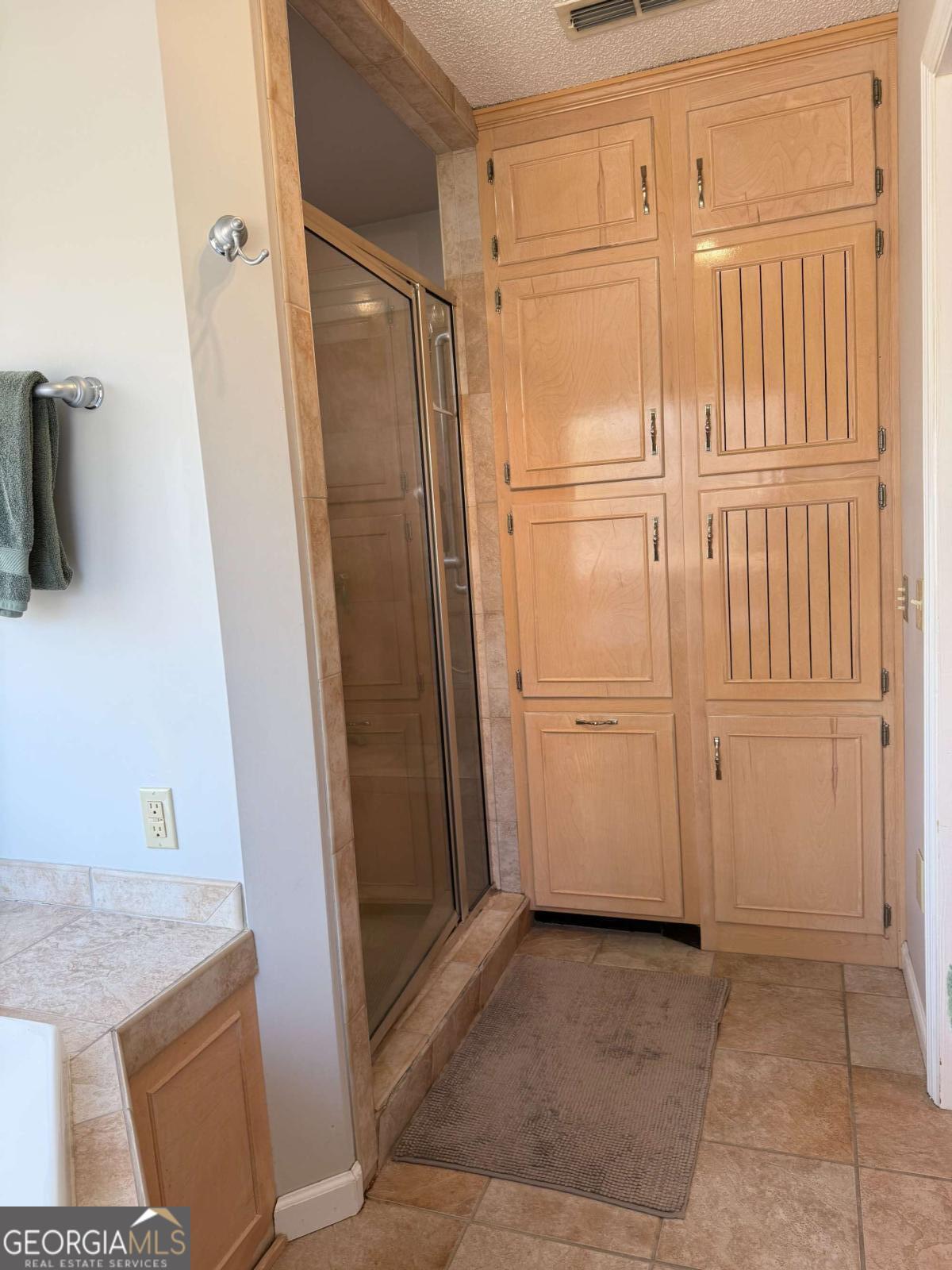 5686 Golden Isle W Property Photo 46