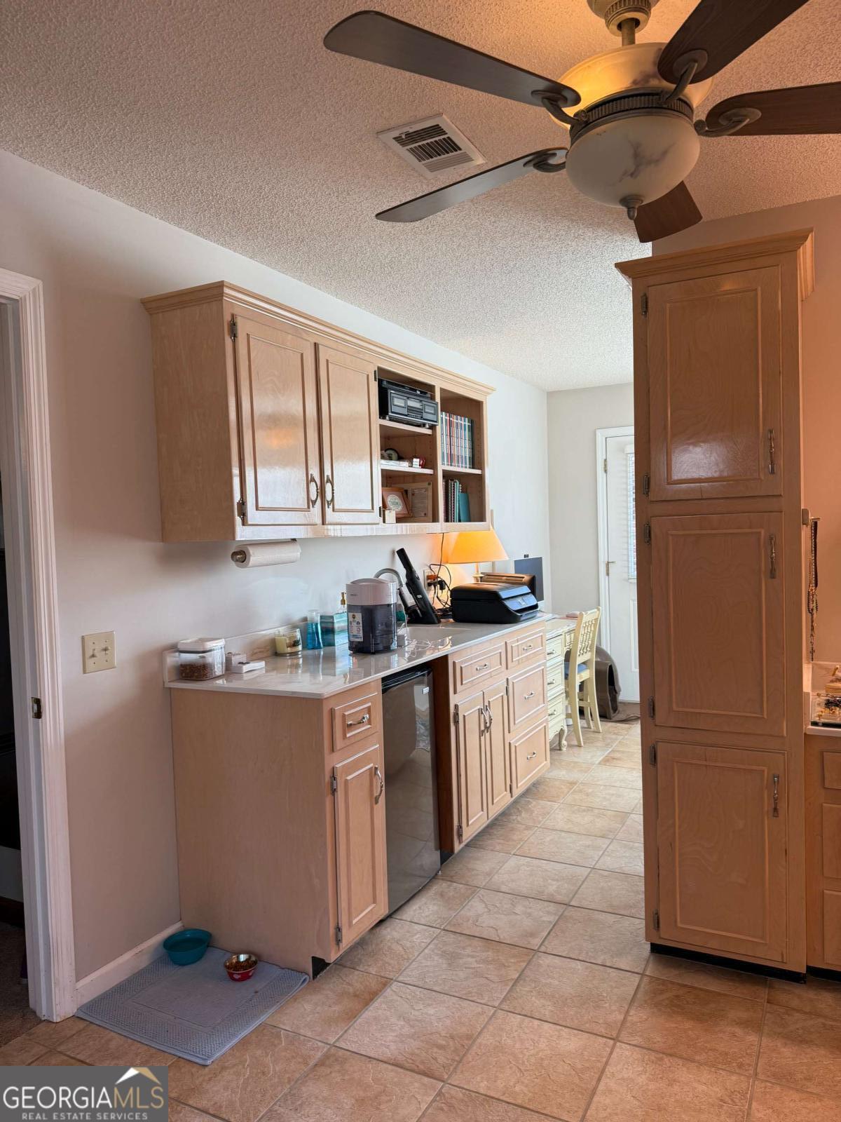 5686 Golden Isle W Property Photo 48