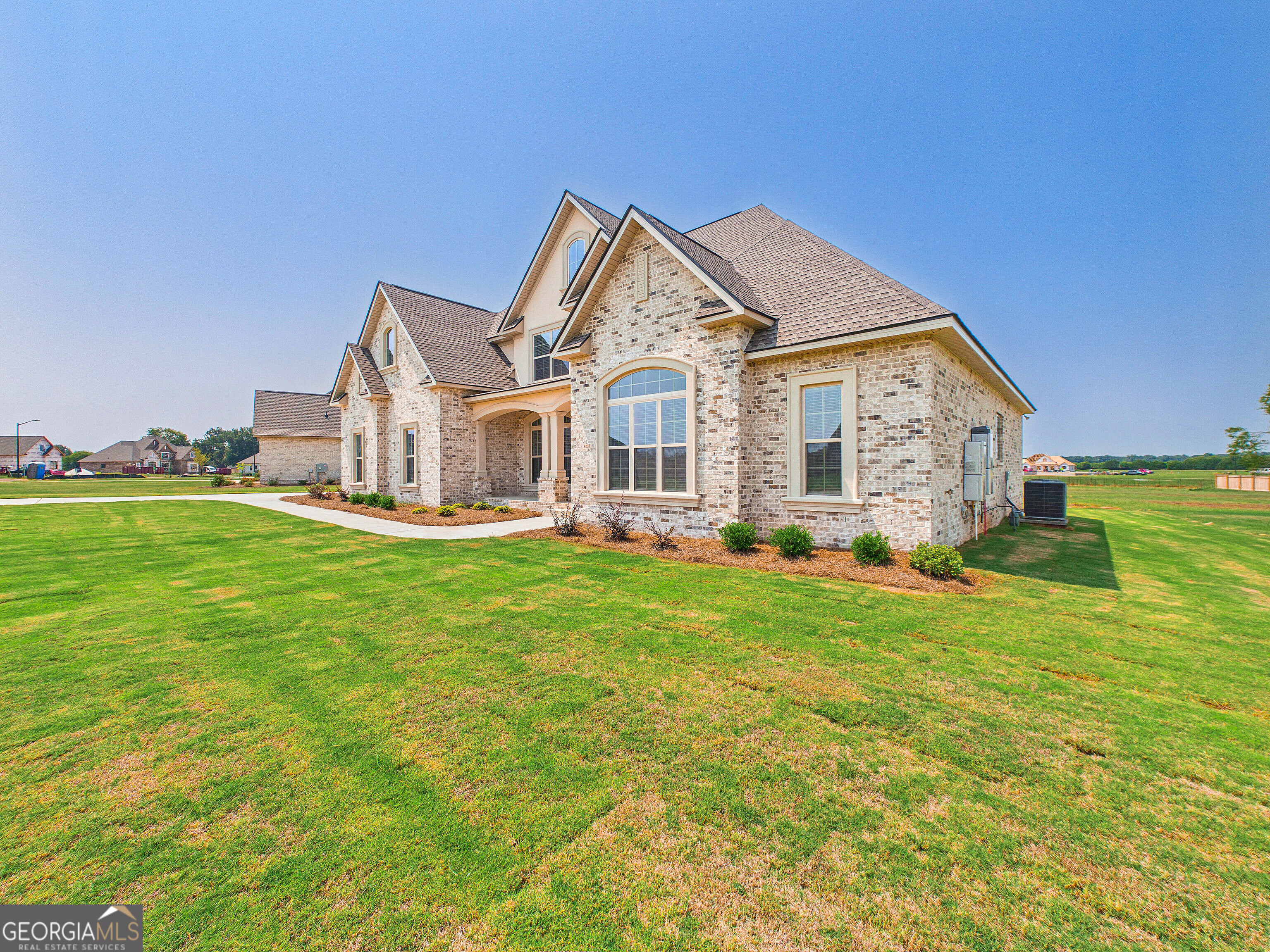 119 Pridgen Pass Property Photo 4