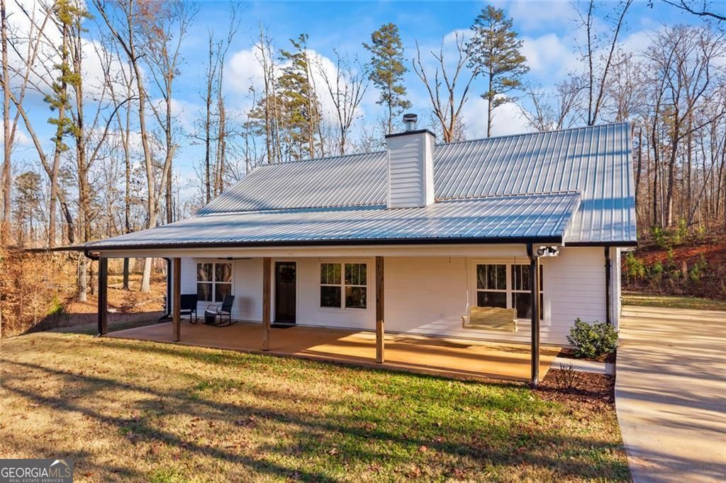 665 N Holcomb Drive Property Photo 1