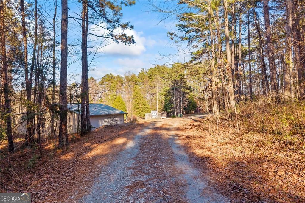 665 N Holcomb Drive Property Photo 3