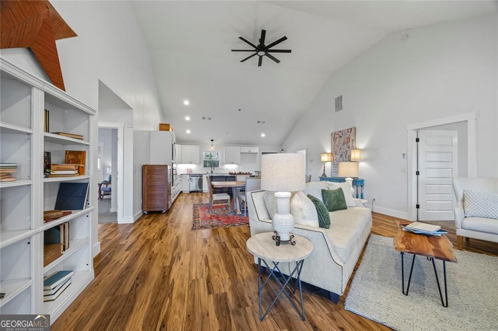 665 N Holcomb Drive Property Photo 13