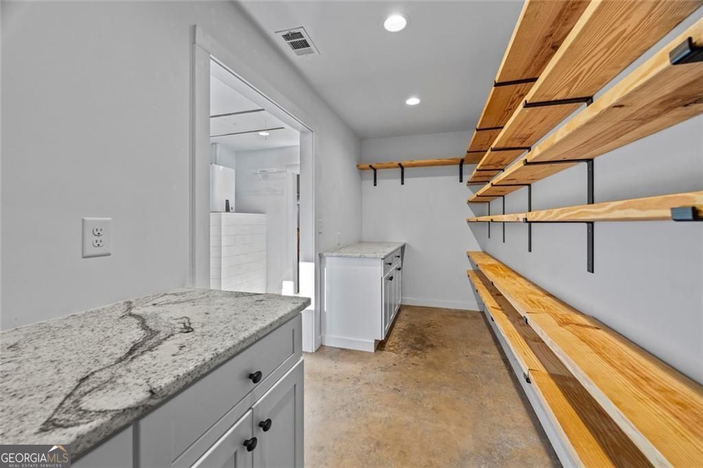 665 N Holcomb Drive Property Photo 38
