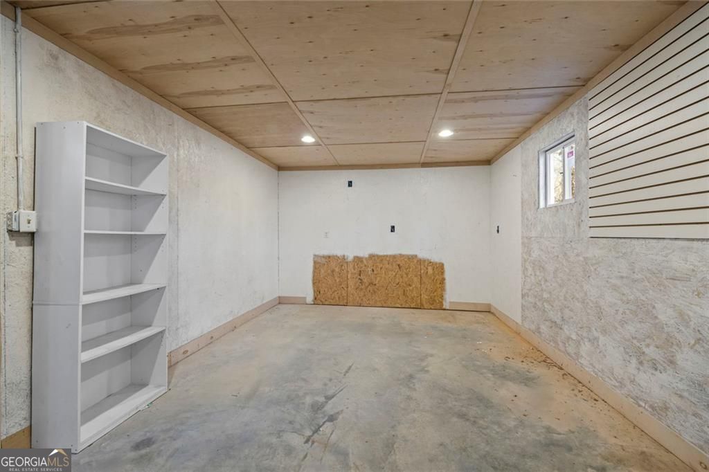 665 N Holcomb Drive Property Photo 66