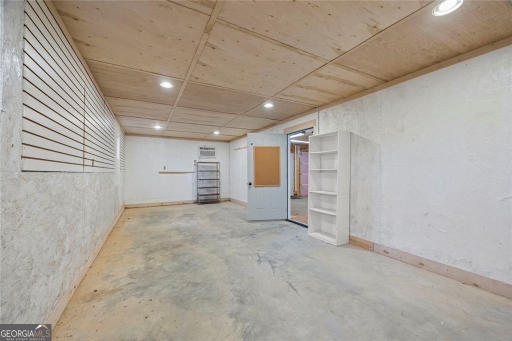 665 N Holcomb Drive Property Photo 67