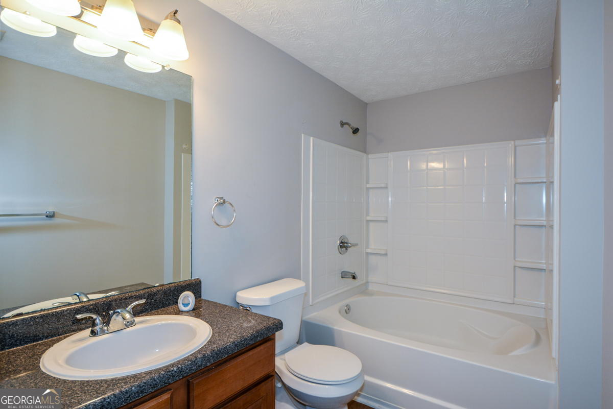 4101 Fairington Club Drive Property Photo 22