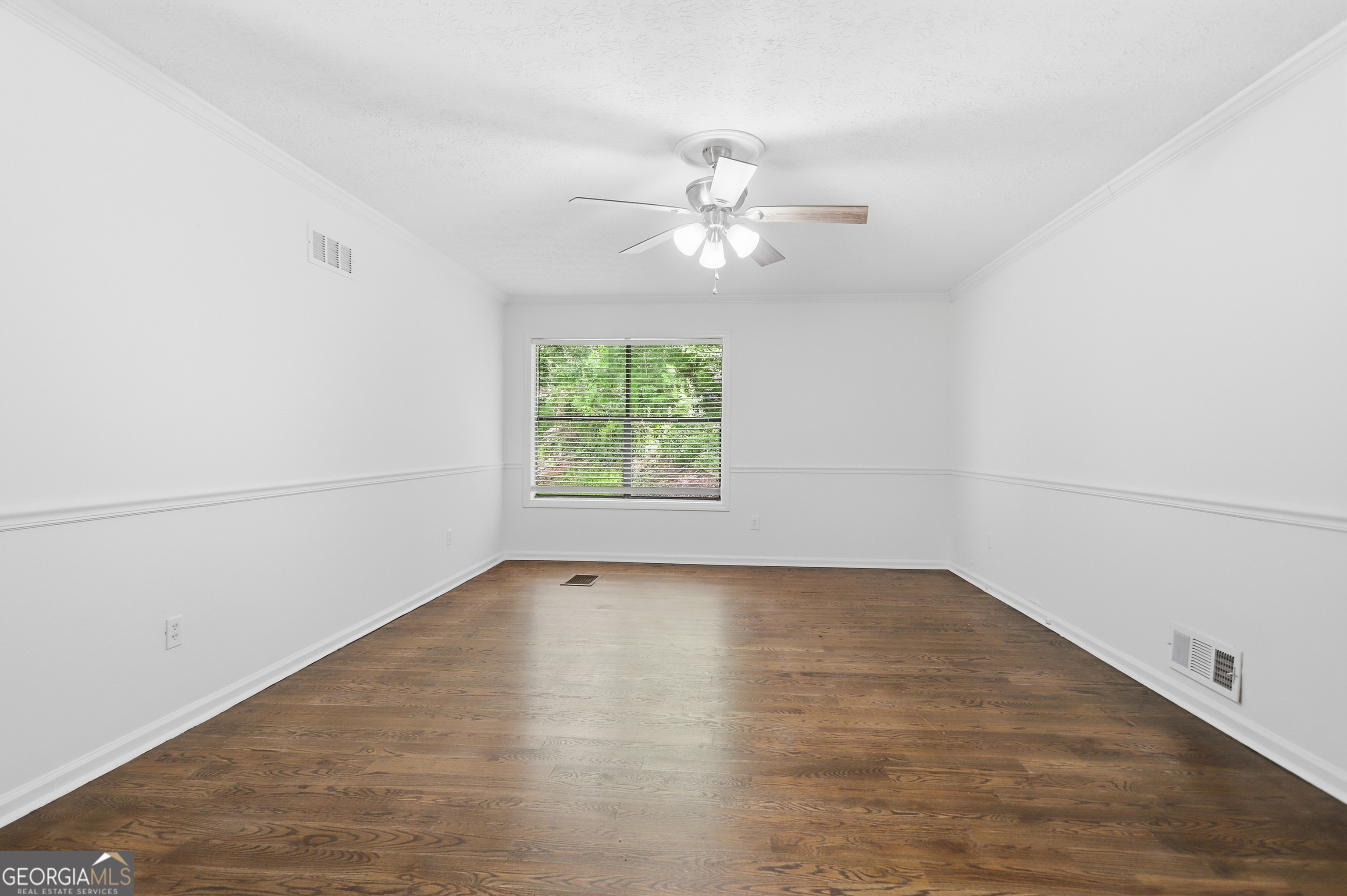 124 Creekview Drive Property Photo 16