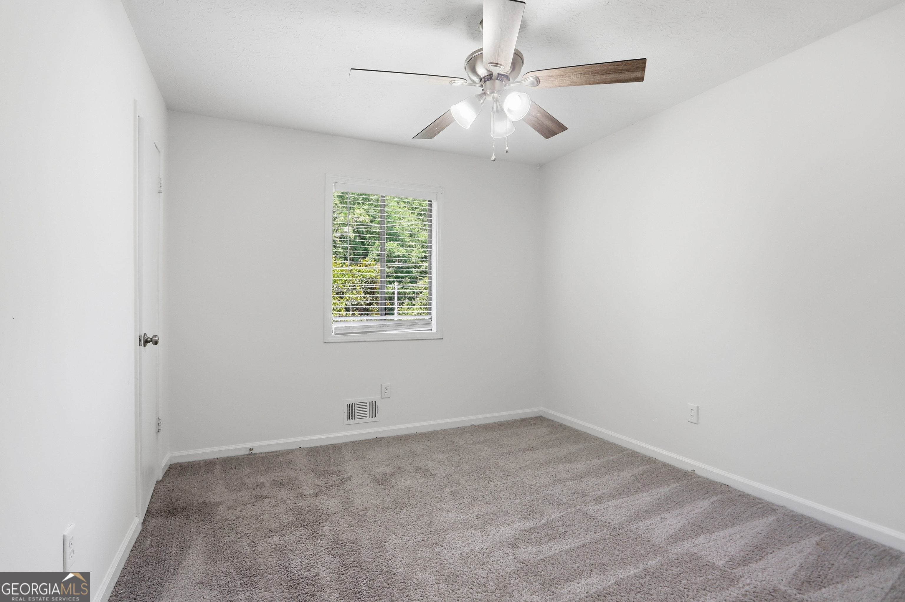124 Creekview Drive Property Photo 19