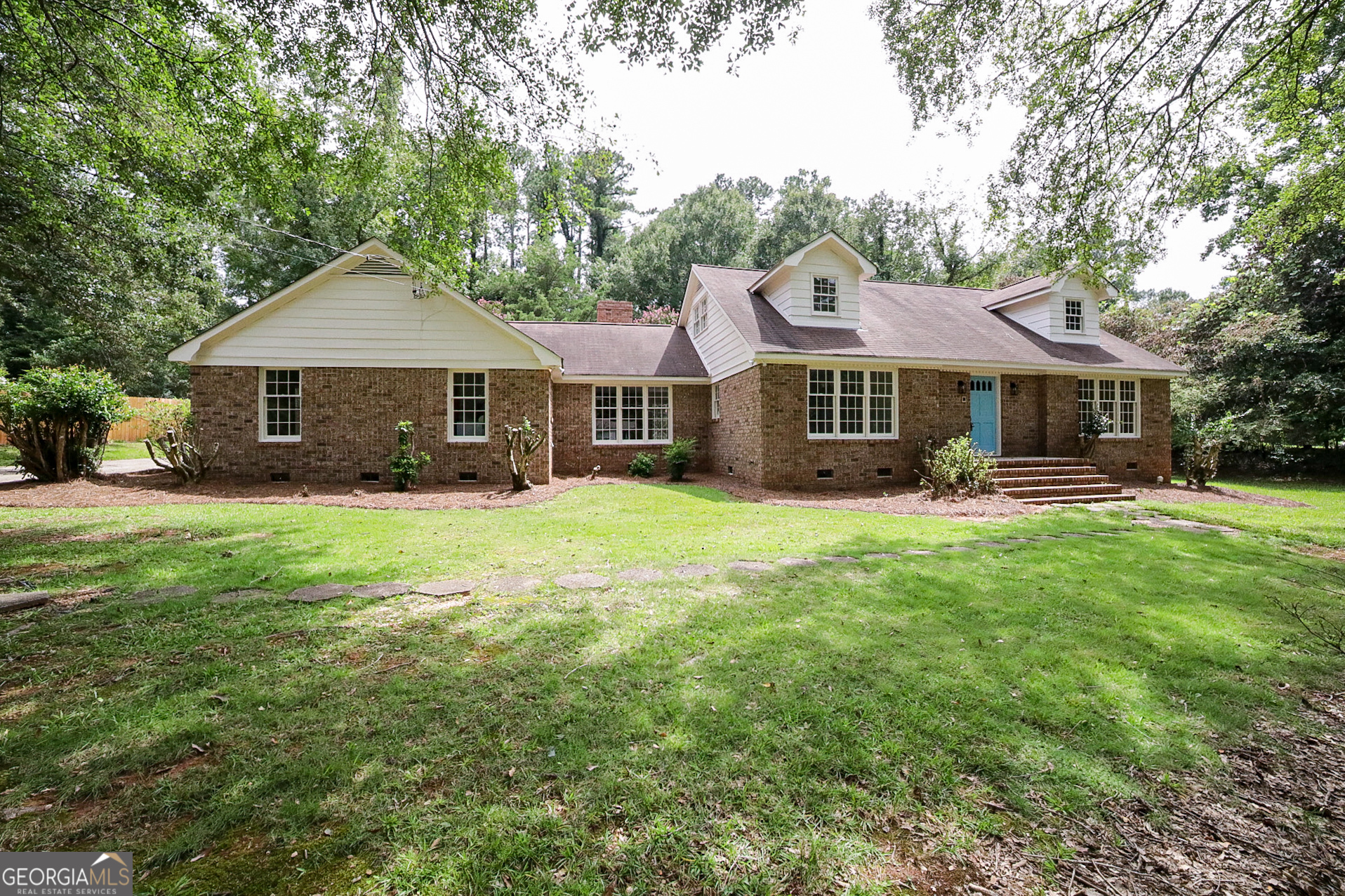 215 Lenox Road Property Photo 1