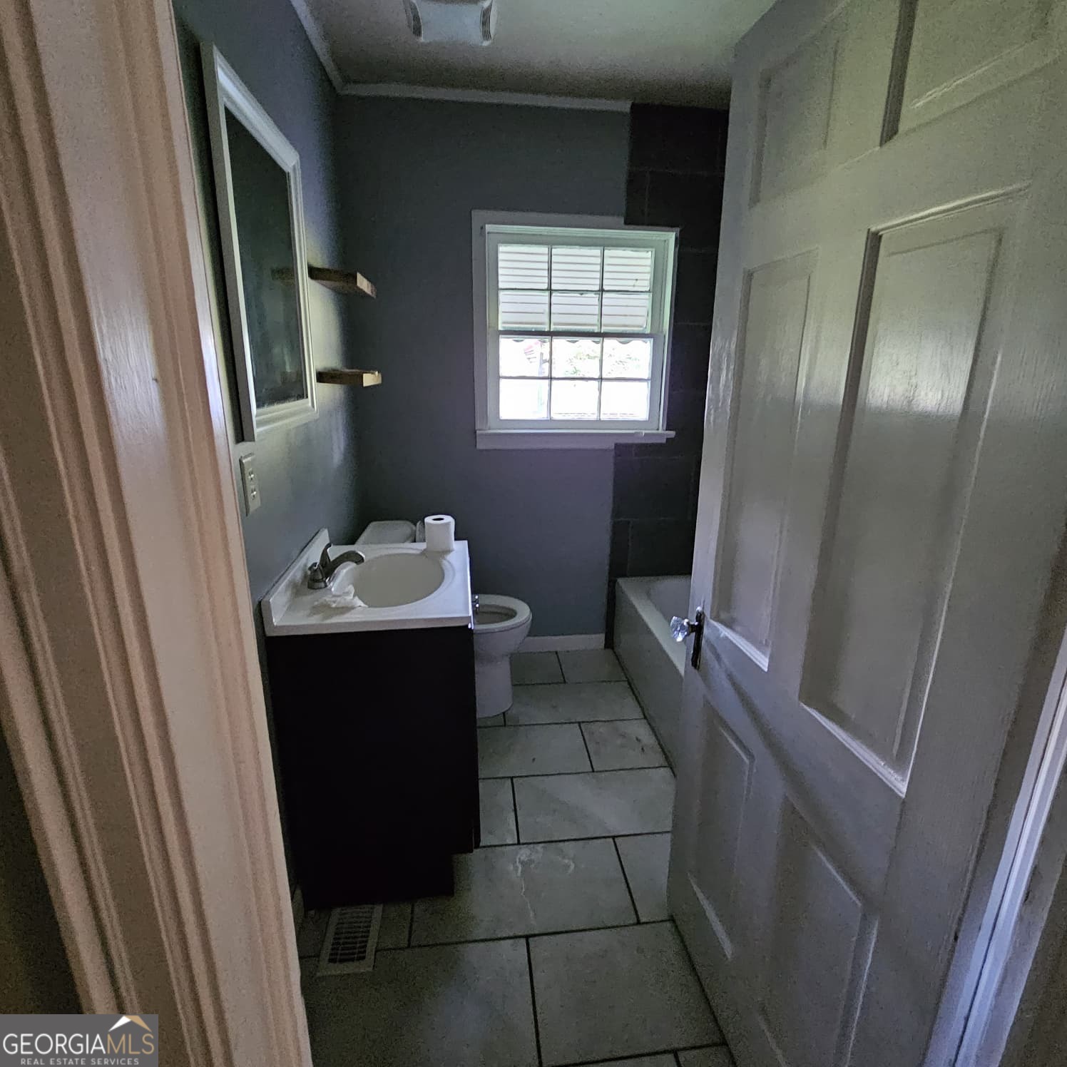 60 N East Main Street N Property Photo 6