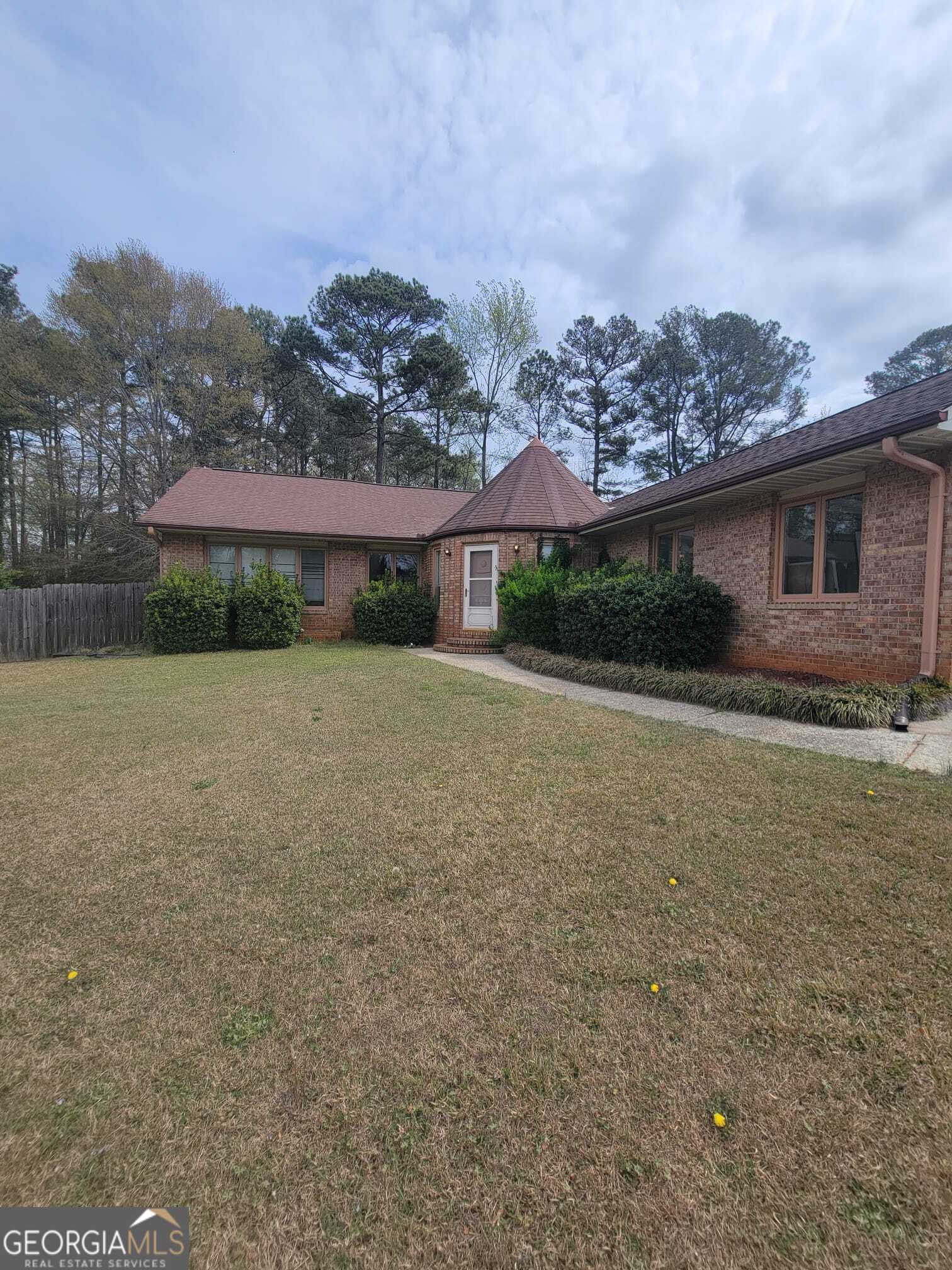 3348 Concord Corner Se Property Photo 2