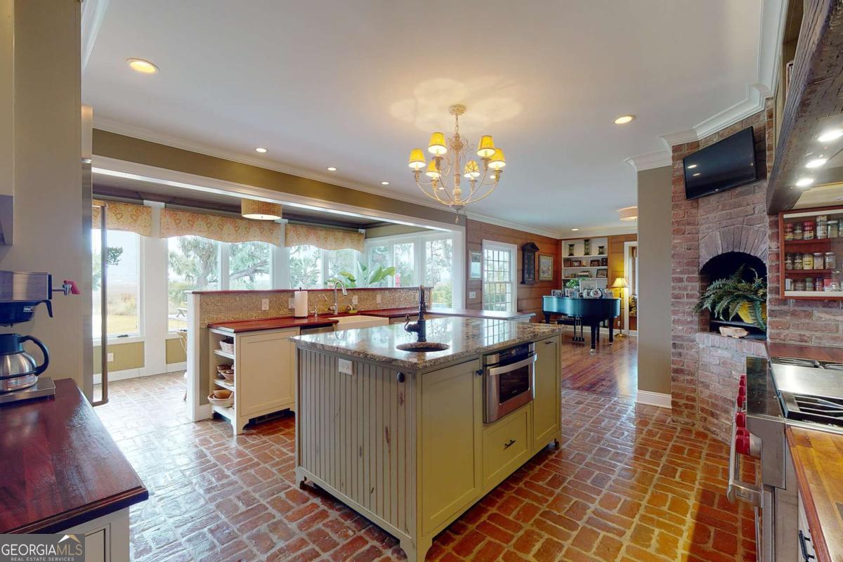 400 Stevens Road Property Photo 14