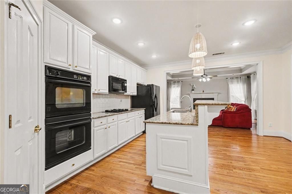 725 Windsor Place Circle Sw Property Photo 7