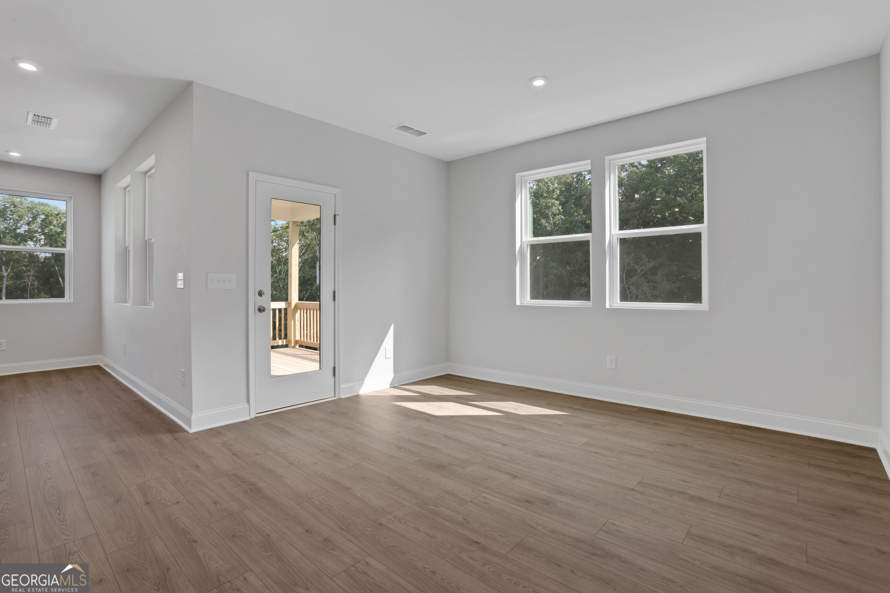 315 William Gossett Drive Property Photo 8