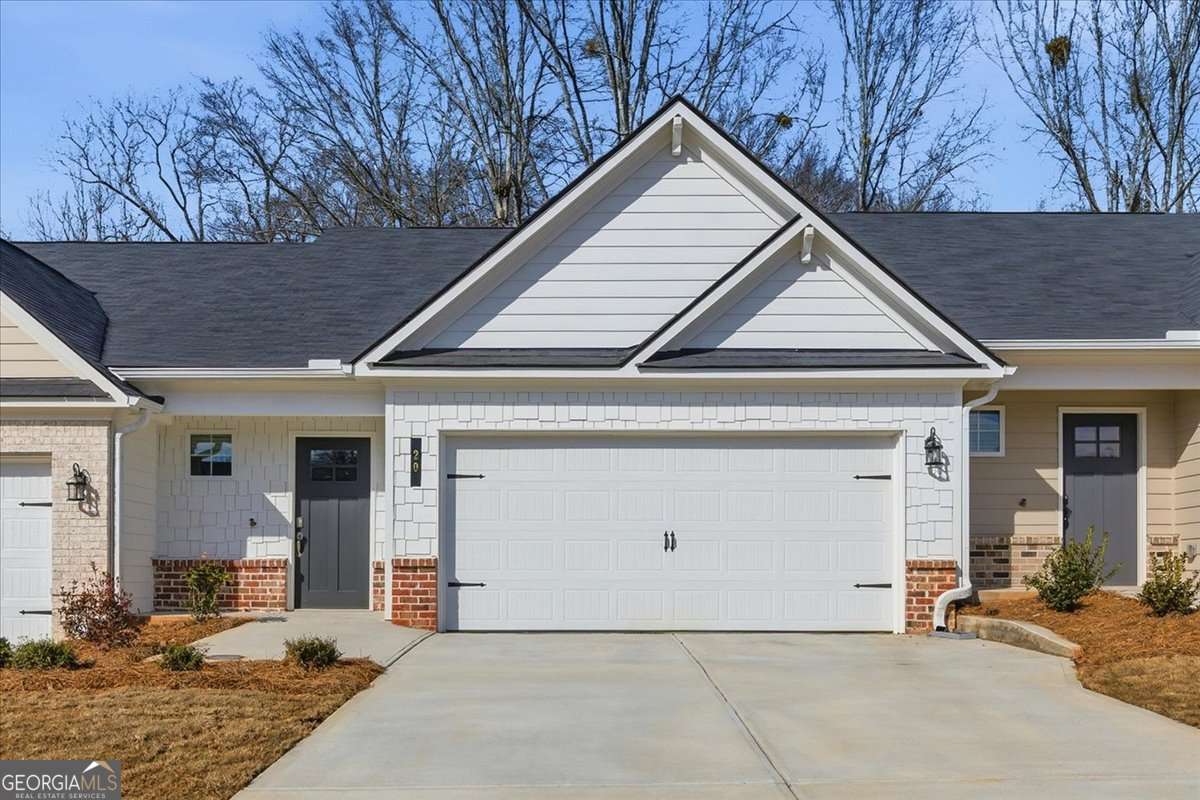 20 Silver Leaf Lane # 2 Property Photo 1
