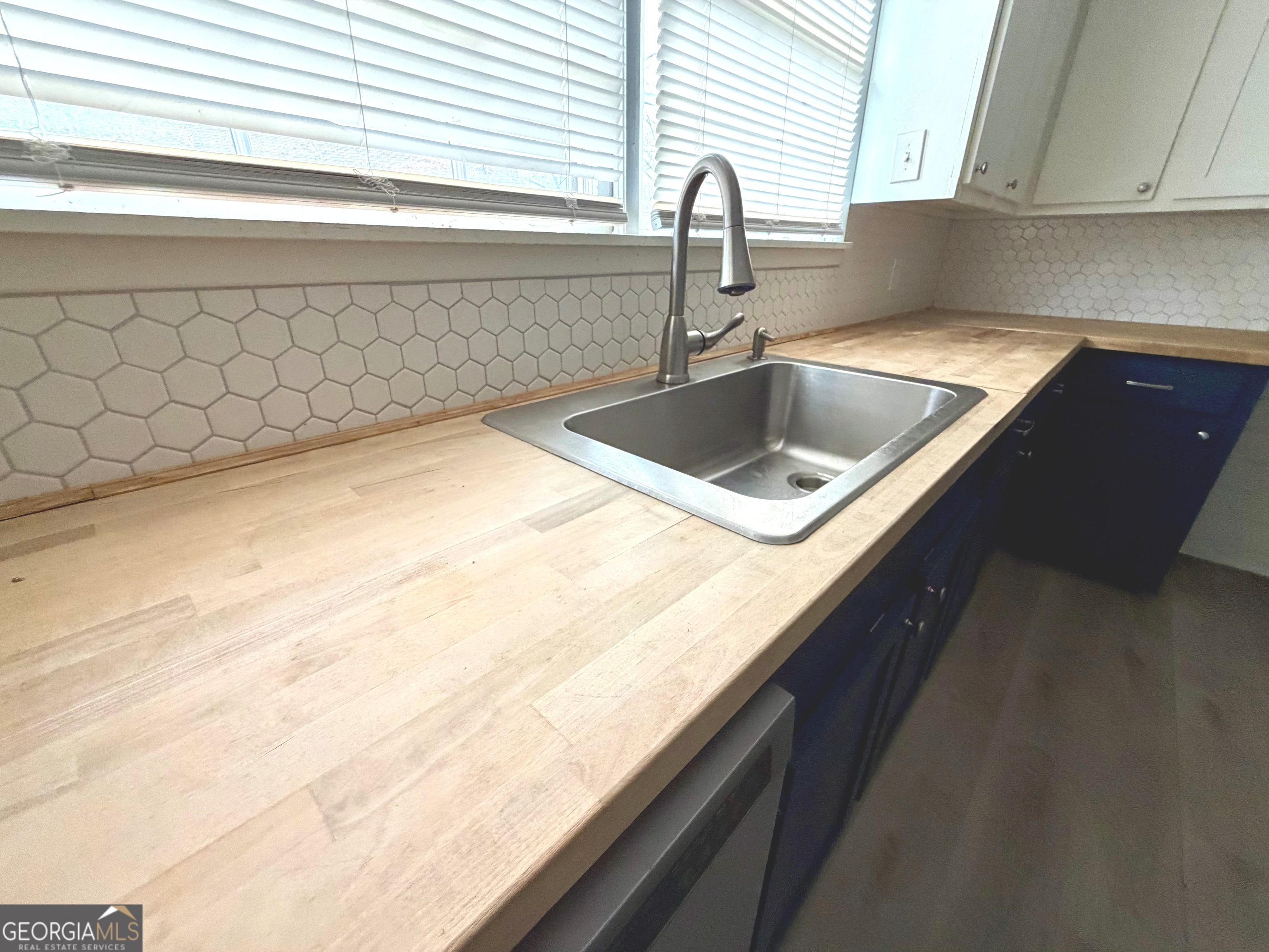 40 Edgewood Avenue Property Photo 11