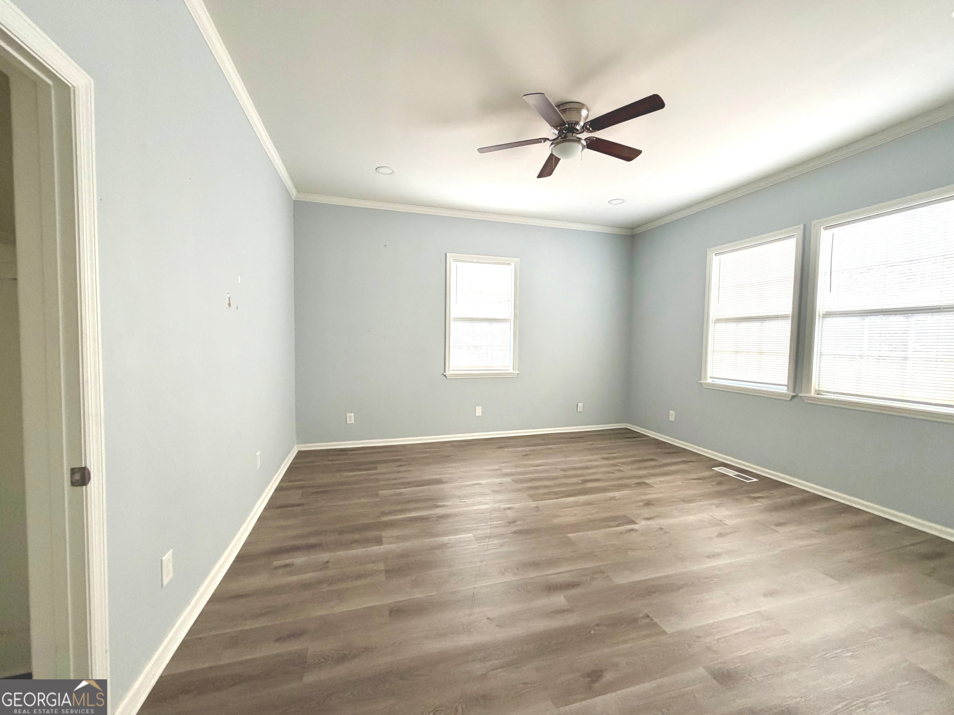 40 Edgewood Avenue Property Photo 15