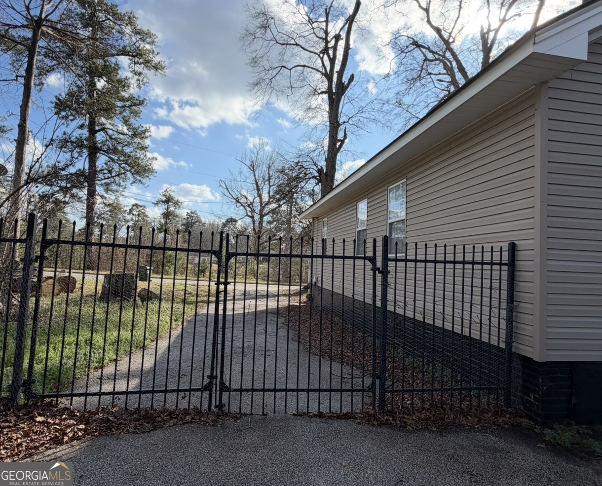 40 Edgewood Avenue Property Photo 26