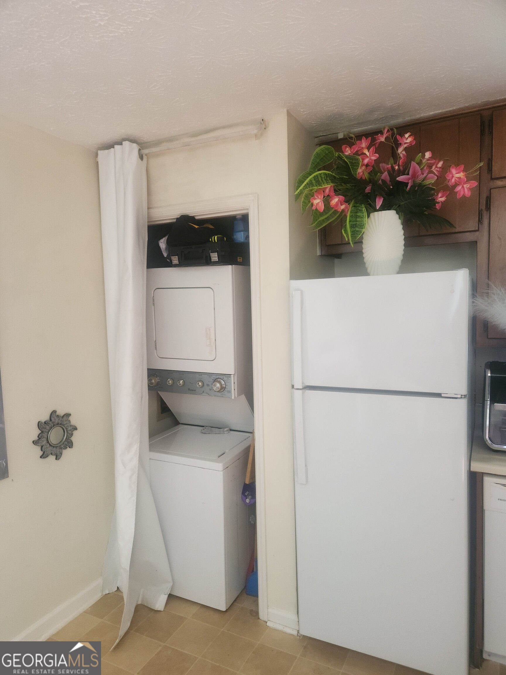 5936 N Castlegate Drive Property Photo 10